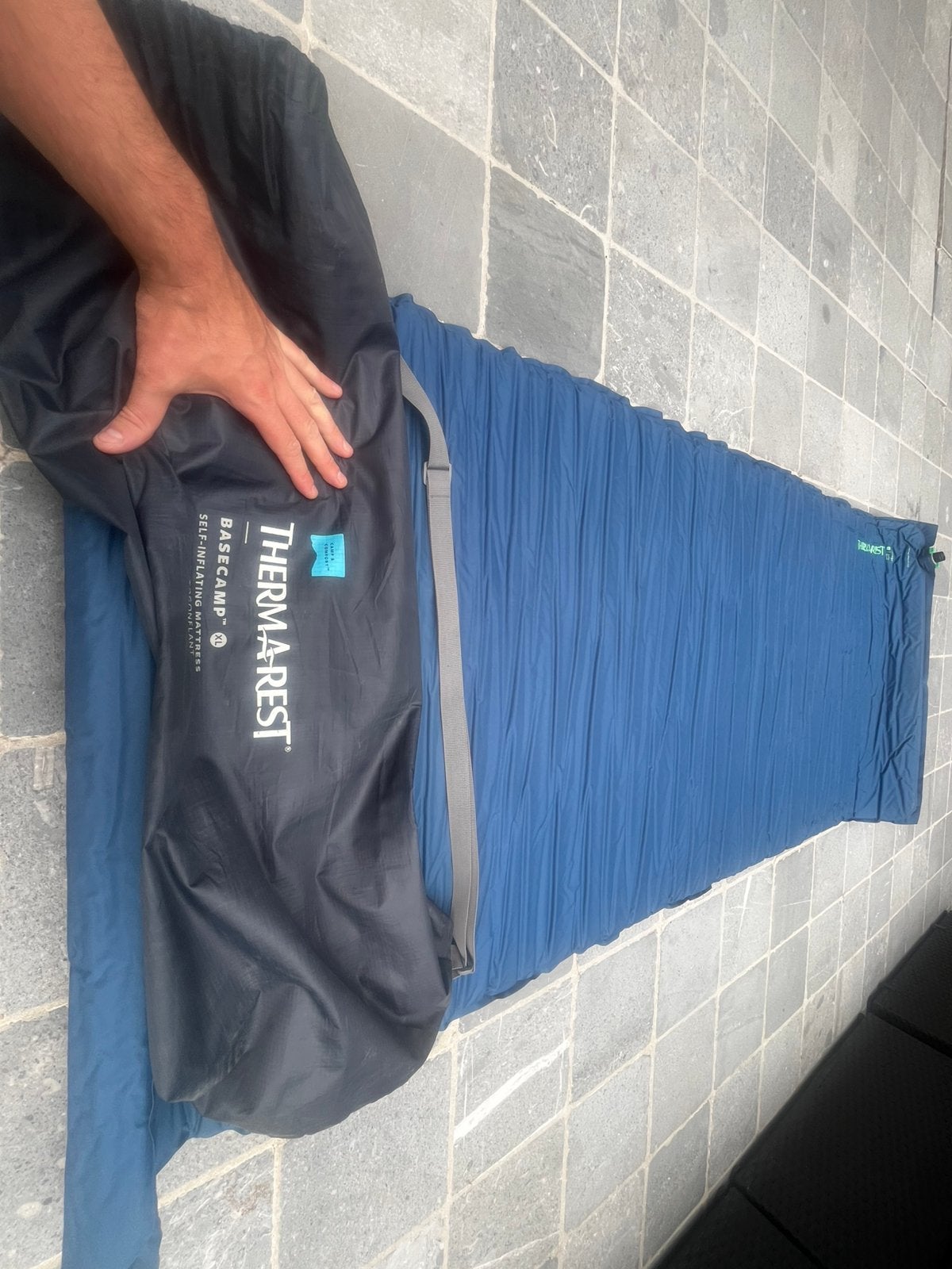 Slaapmatje Therm-a-rest basecamp, Ophalen of Verzenden, Gebruikt, 1-persoons