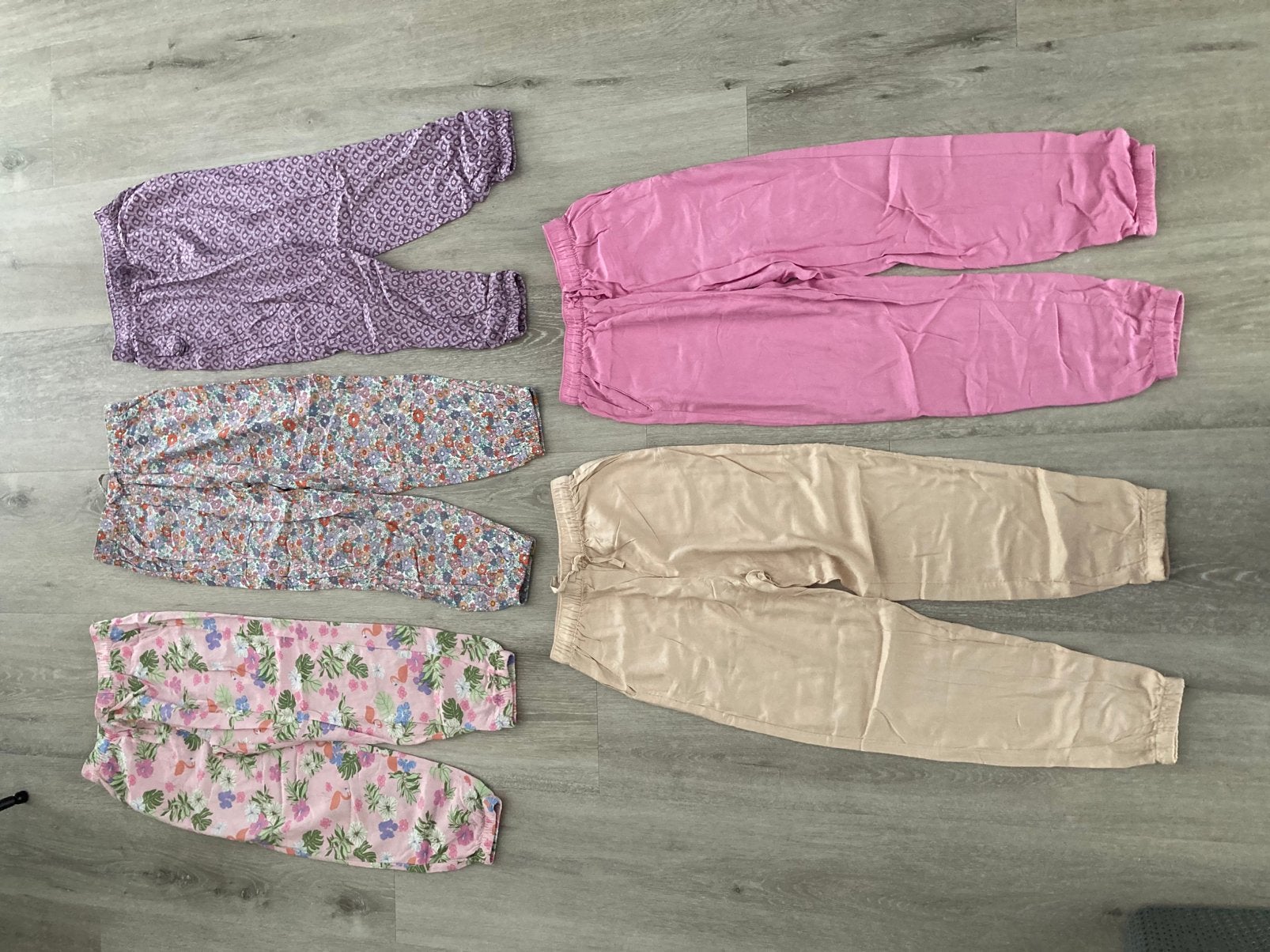 5x Zomerse broek H&M jogger maat 134, Kinderen en Baby's, Kinderkleding | Maat 134, Verzenden, Zo goed als nieuw, Meisje, Broek