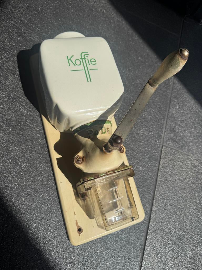 Vintage Nederlandse PeDe wand koffiemolen, Antiek en Kunst, Ophalen of Verzenden