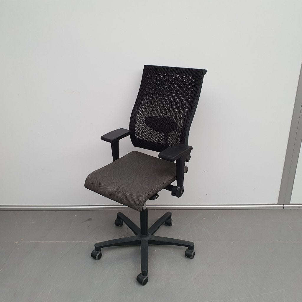 Ahrend 250 Centennial bureaustoel - grijze stof / netweave, Niet ingevuld, Gebruikt, Niet ingevuld, Niet ingevuld