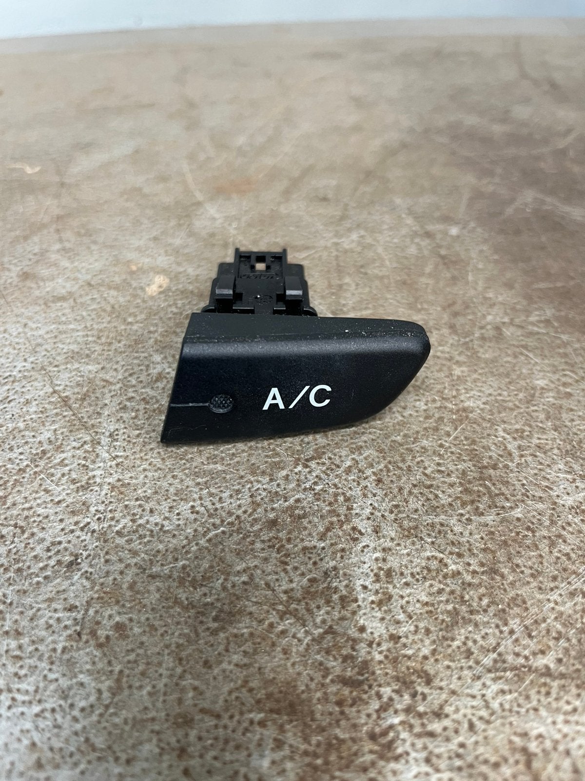 Airco schakelaar Citroen C1 - Toyota Aygo - peugeot 107, Verzenden, Gebruikt, Peugeot