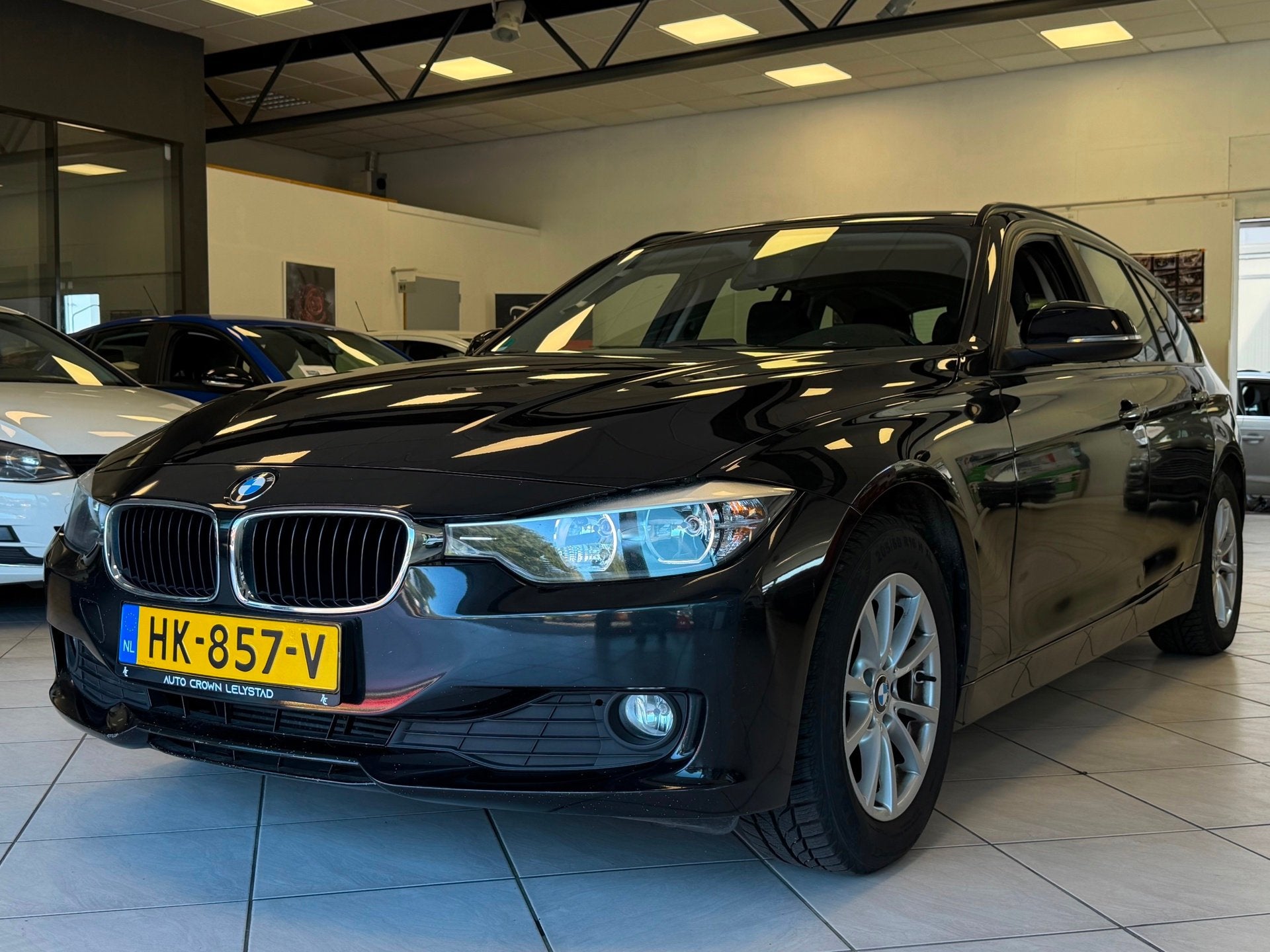 BMW 3-serie Touring 316i Executive bj. 2014 Navi Stoelverwar, Auto's, Gebruikt, Euro 6, 4 cilinders, Zwart
