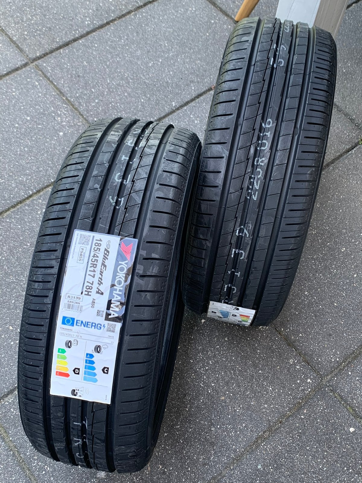 Nieuwe Yokohoma banden 185/45/17 voor Smart Forfour Brabus!, Auto-onderdelen, Nieuw, 17 inch, Band(en), Personenwagen