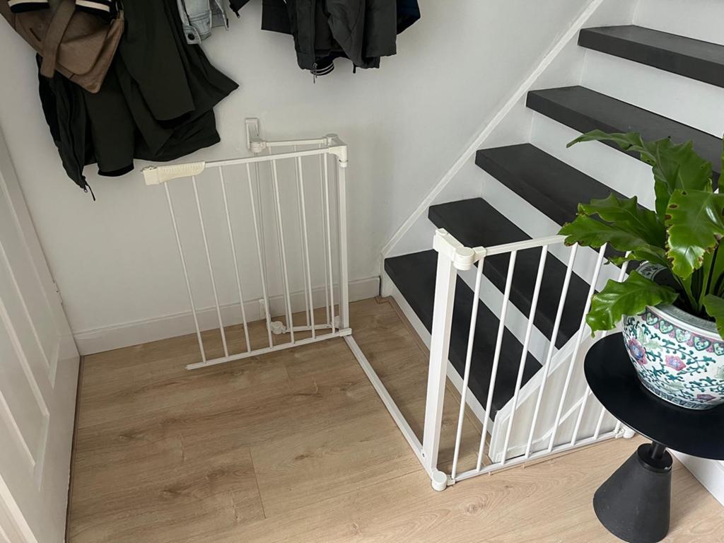 Traphekje voor open trap, Ophalen, Zo goed als nieuw, 115 cm of meer, Metaal of IJzer