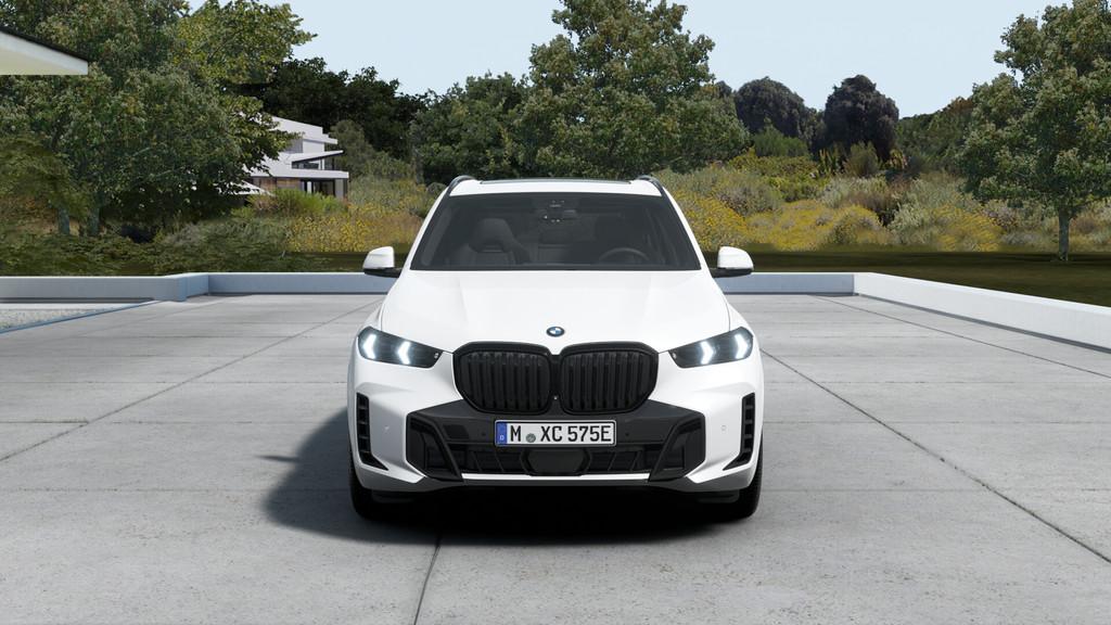 BMW X5 xDrive50e M Sport Automaat / Panoramadak Sky Lounge /, Automaat, 2395 kg, Wit, Leder