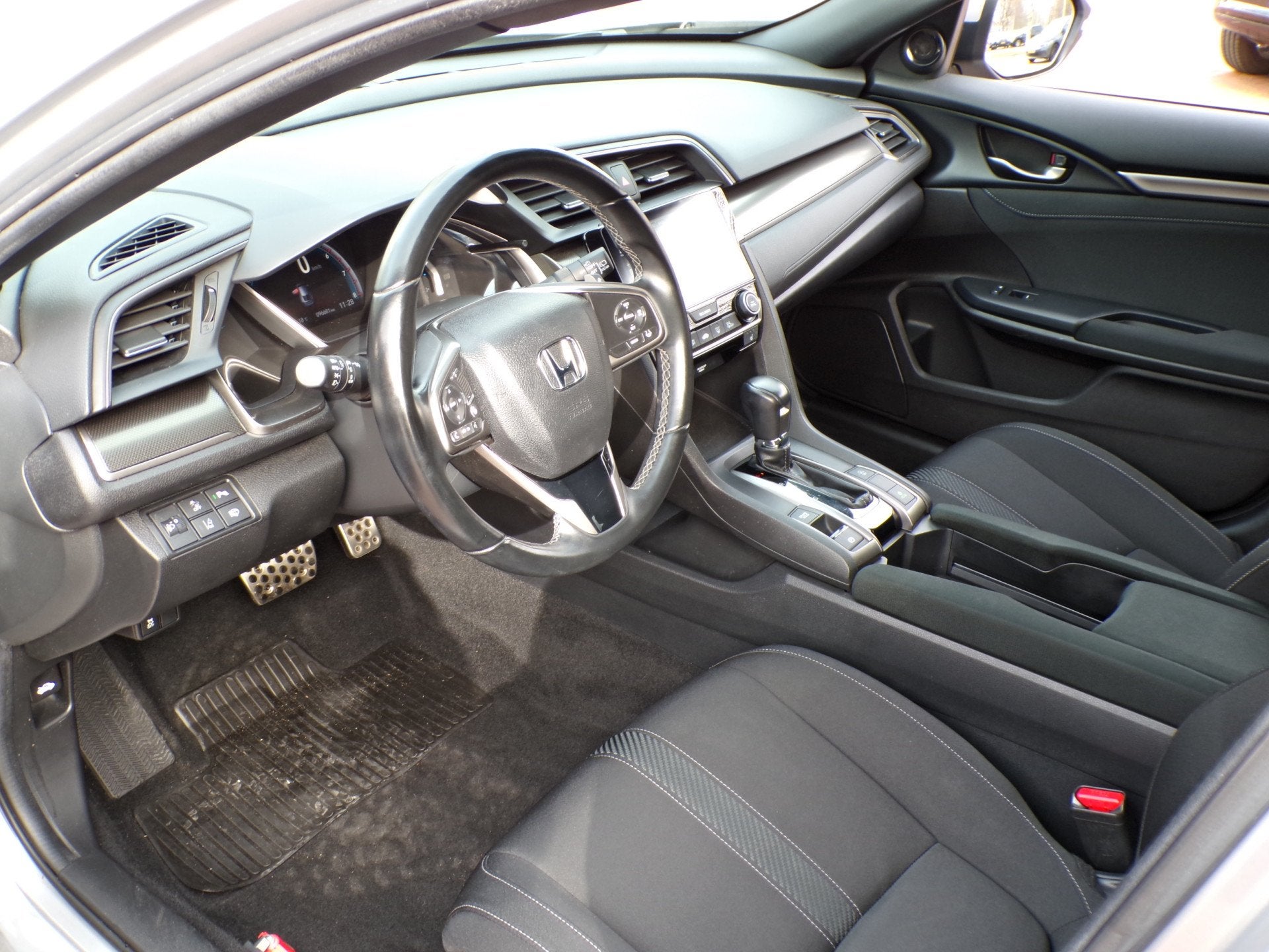 Honda Civic 1.0 i-VTEC Elegance AUTOMAAT DEALER ONDERHOUDEN, Gebruikt, Euro 6, 988 cc, Origineel Nederlands