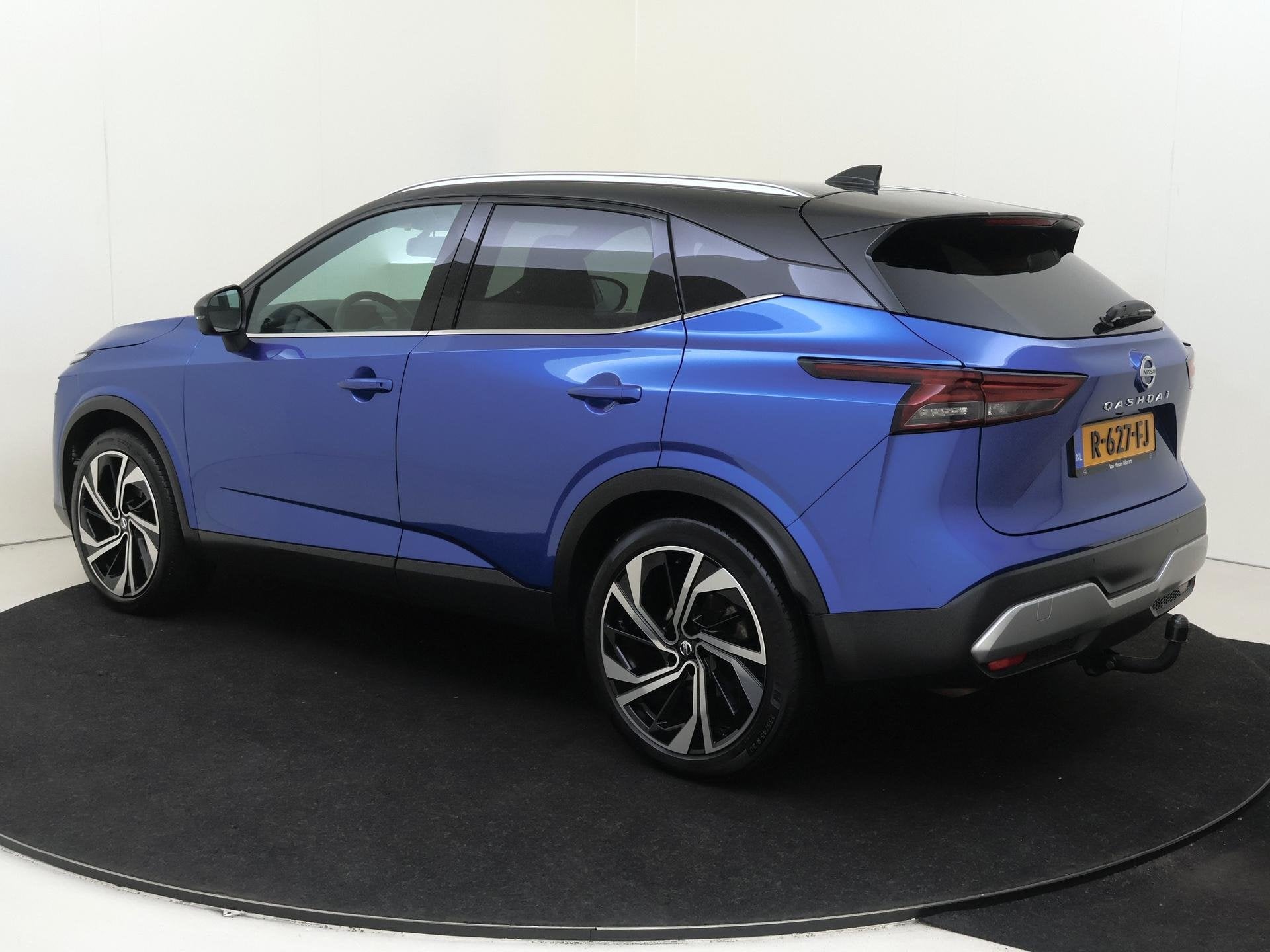 Nissan Qashqai 1.3 MHEV Xtronic Tekna Plus Trekhaak | Stoelm, Auto's, Nissan, Euro 6, Blauw, Qashqai, 725 kg