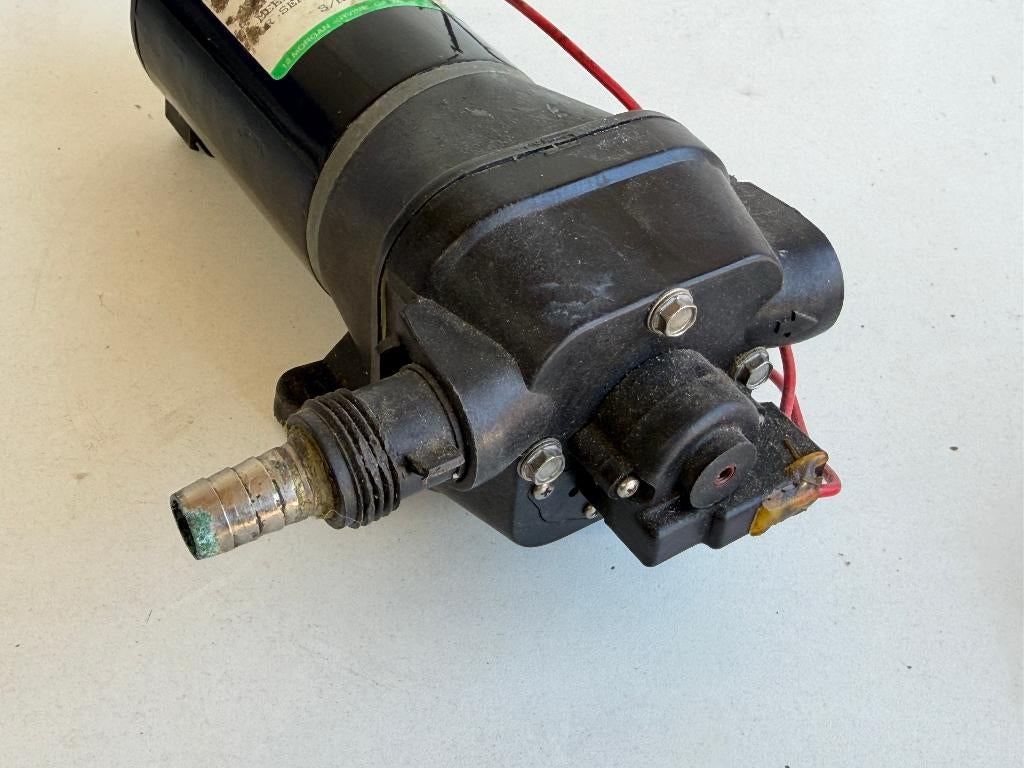 Washdown pomp 14325-143 12V, Ophalen of Verzenden, Gebruikt, Overige typen