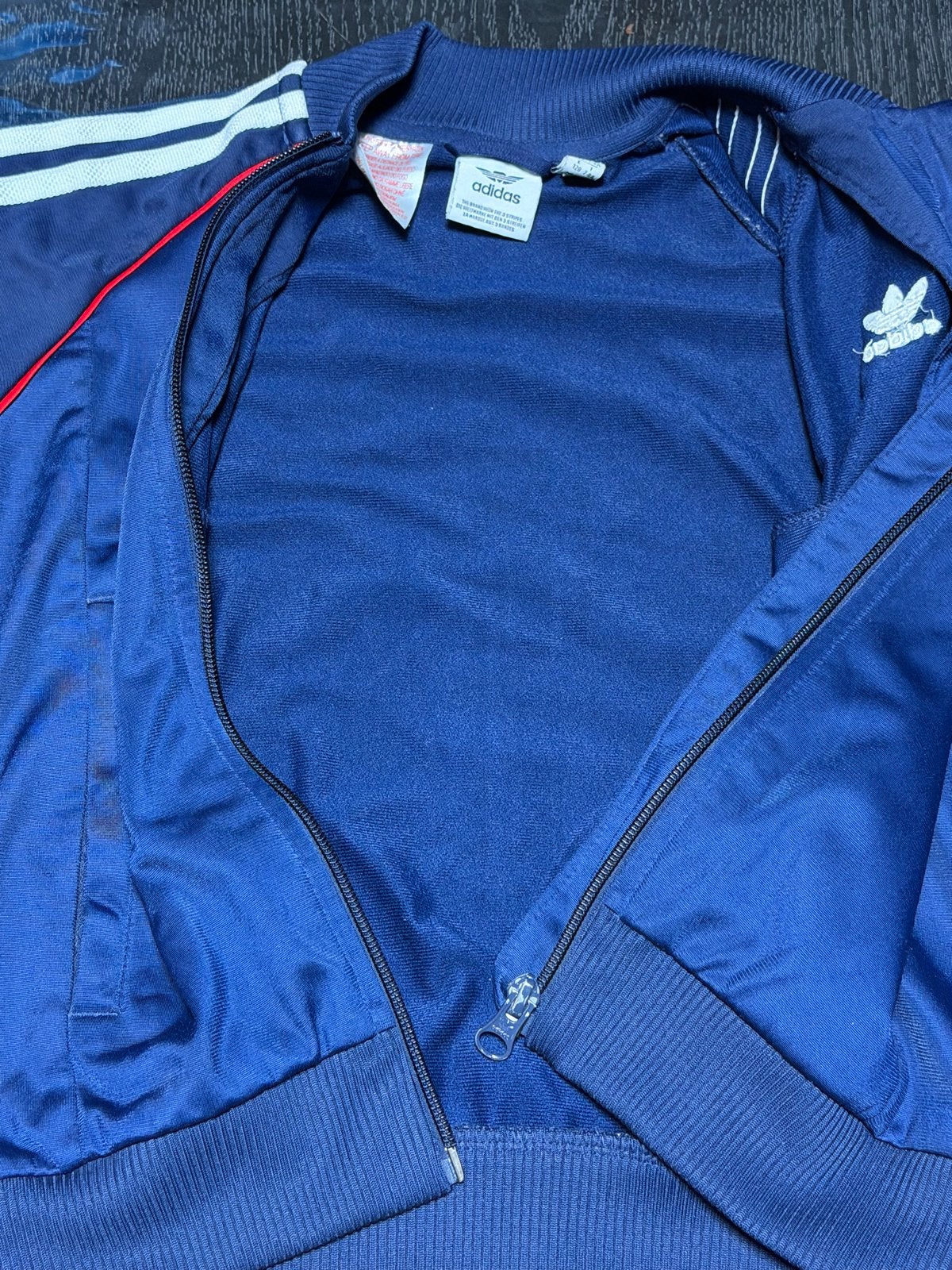 Adidas trainingspak voor kinderen - Blauw maat128 6-7-8 jaar, Ophalen of Verzenden, Zo goed als nieuw, Jongen of Meisje