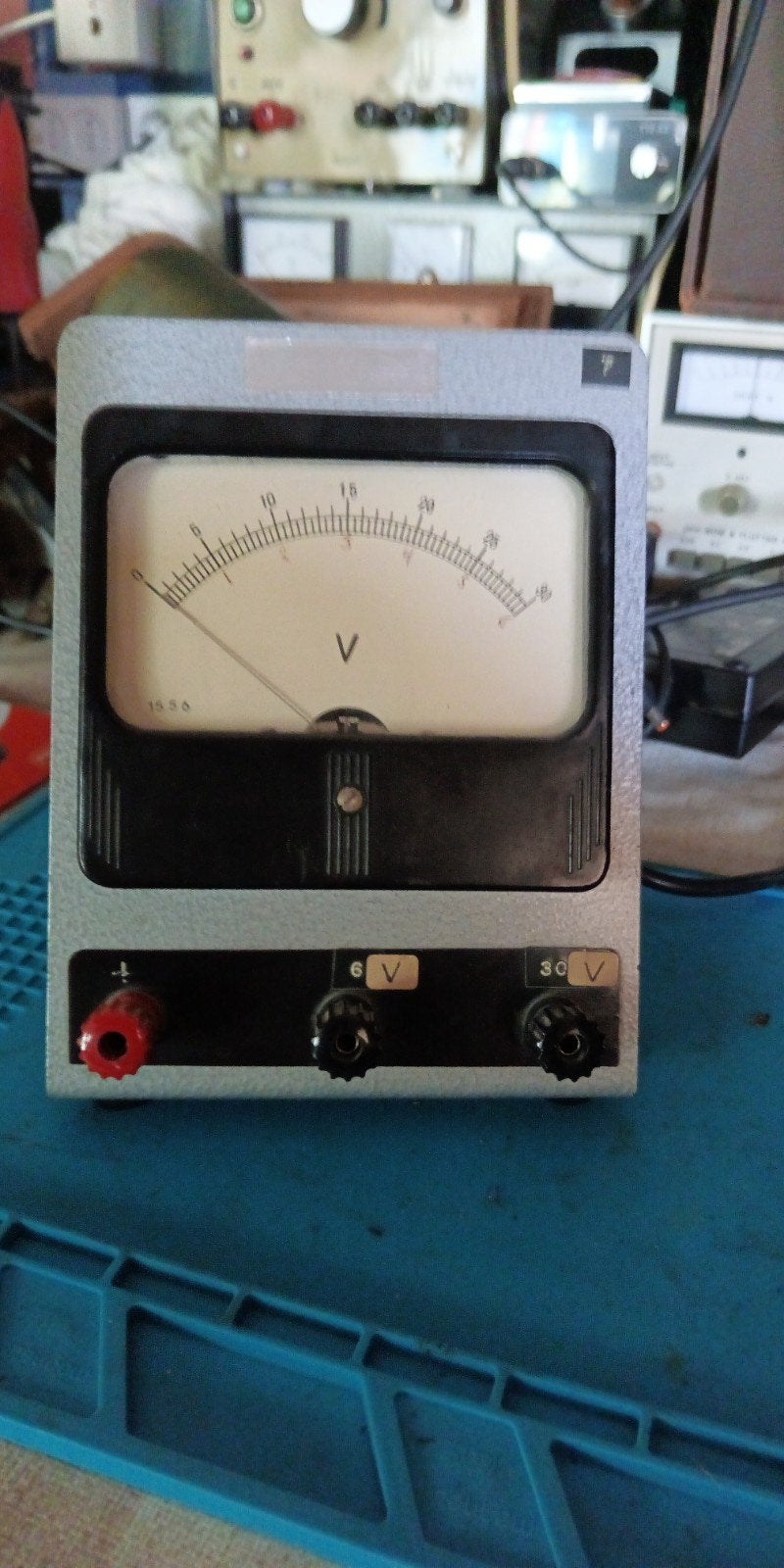 Vintage Voltmeter met Glas en Bakeliet - Max 30V DC, Ophalen of Verzenden