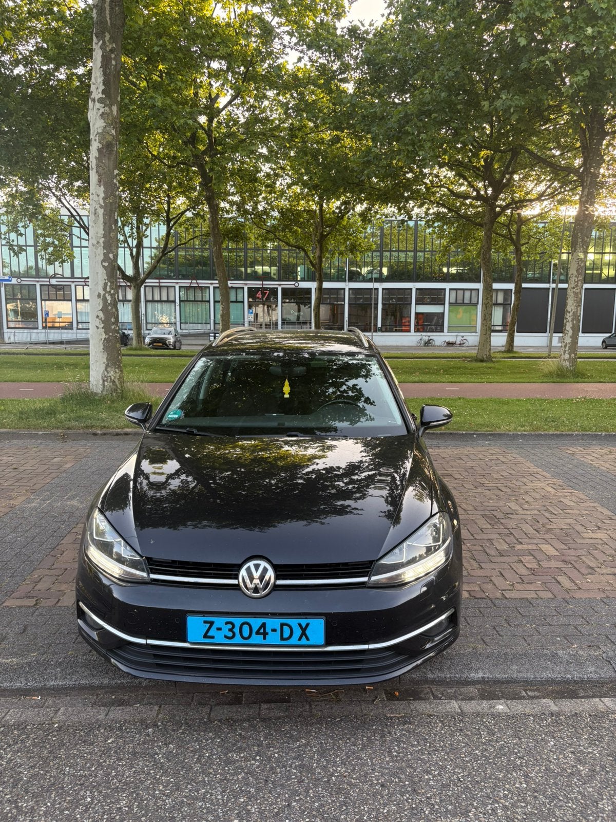 Volkswagen Golf Variant 1.6 TDI 115pk 7-DSG 2017 Zwart, Auto's, 1295 kg, 4 cilinders, Zwart, Particulier