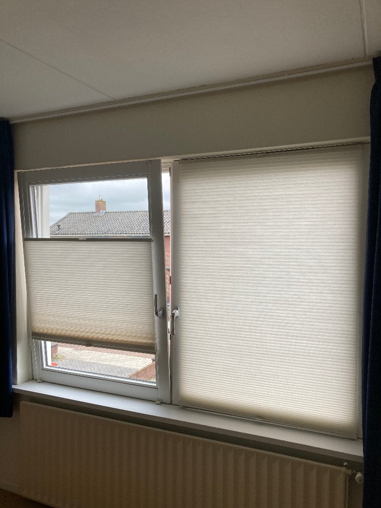 Plisségordijnen LUXAFLEX  'Duette' crèmekleur t.e.a.b., Ophalen, Overige merken, Duo rolgordijn, Zonwerend