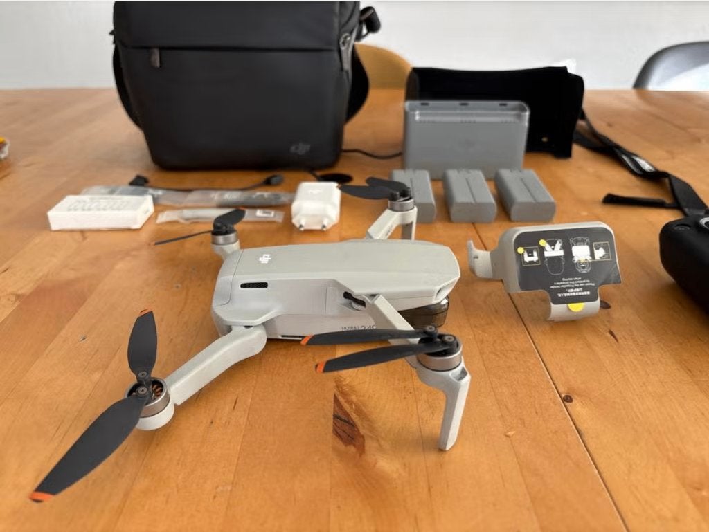 DJI Mini 2 Fly More Combo - Complete en Uitstekende Conditie, 30 tot 45 minuten, Cameradrone, Ophalen of Verzenden, Zo goed als nieuw