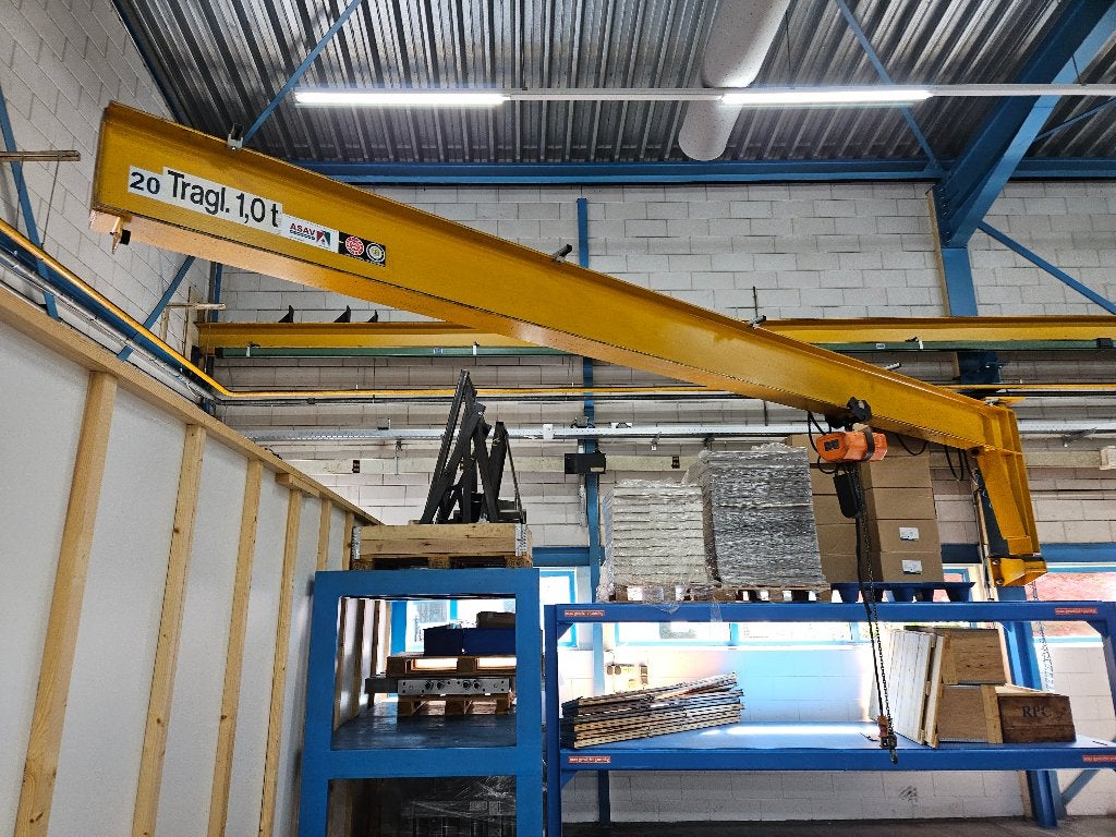 Zwenkarm zwenkkraan 1000 Kg. x 7 meter, Ophalen, Gebruikt