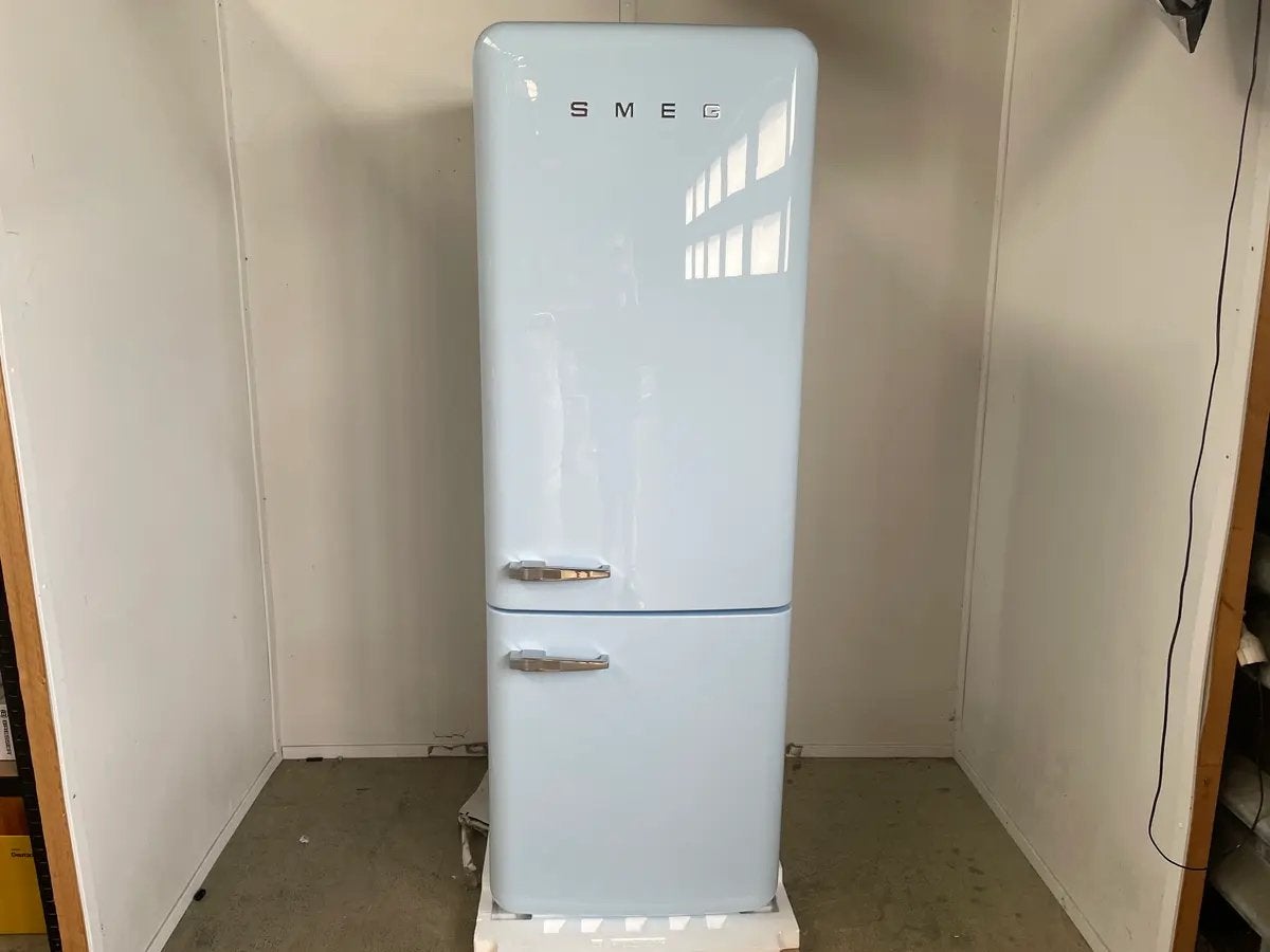 Nieuwe SMEG Koelvriescombinatie Retro Stijl - Prachtige Kleu, Ophalen, Blauw, Nieuw, 50 tot 100 cm