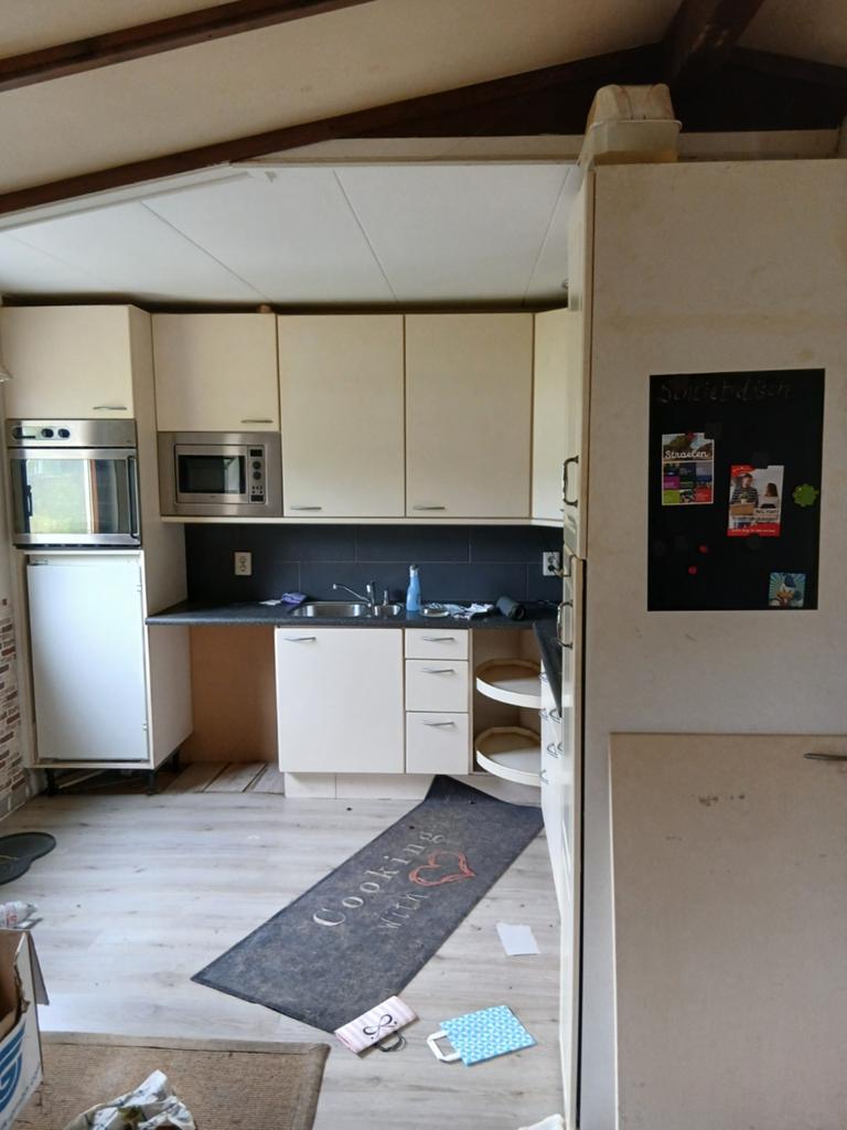 Te koop mooie keuken wit met zwart blad, Ophalen, Gebruikt, Wit, Graniet of Steen
