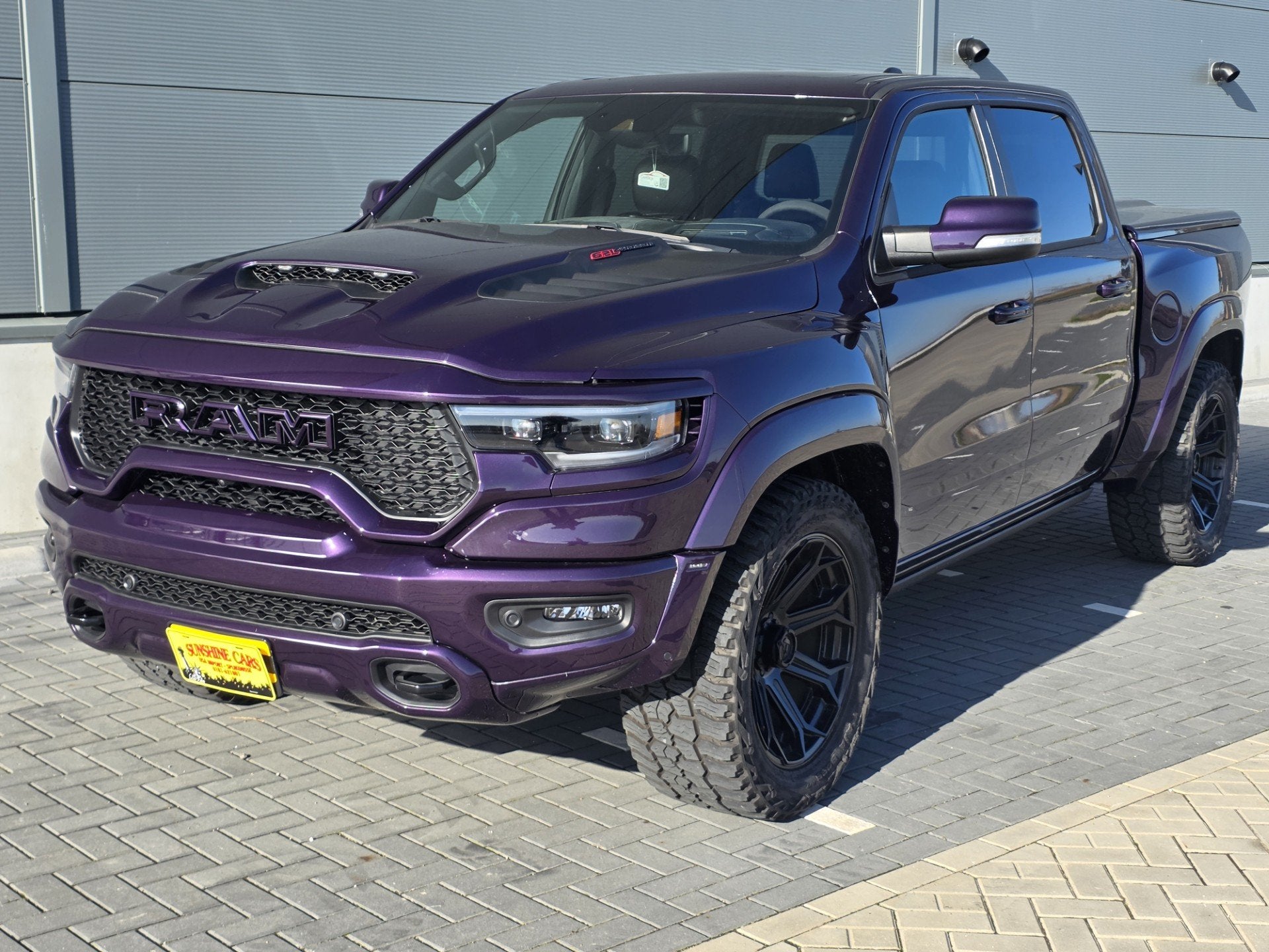 Dodge Ram 1500 TRX CLONE NIGHT EDITION 4X4 CREW CAB 5.7 LTR, Auto's, Dodge, Automaat, Achterwielaandrijving, 402 pk, Zwart