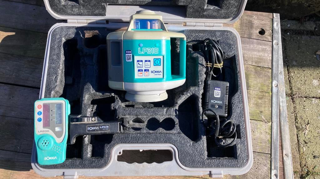 Bouwlaser Sokkia LP310 met LR200 ontvanger, Ophalen, Gebruikt, Licht