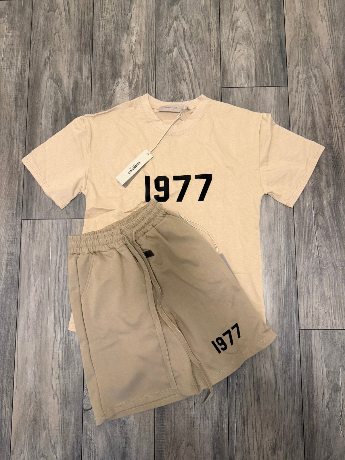 Essentials Fear Of God Zomerset T-Shirt + Korte broek Maat S, Ophalen of Verzenden, Zo goed als nieuw