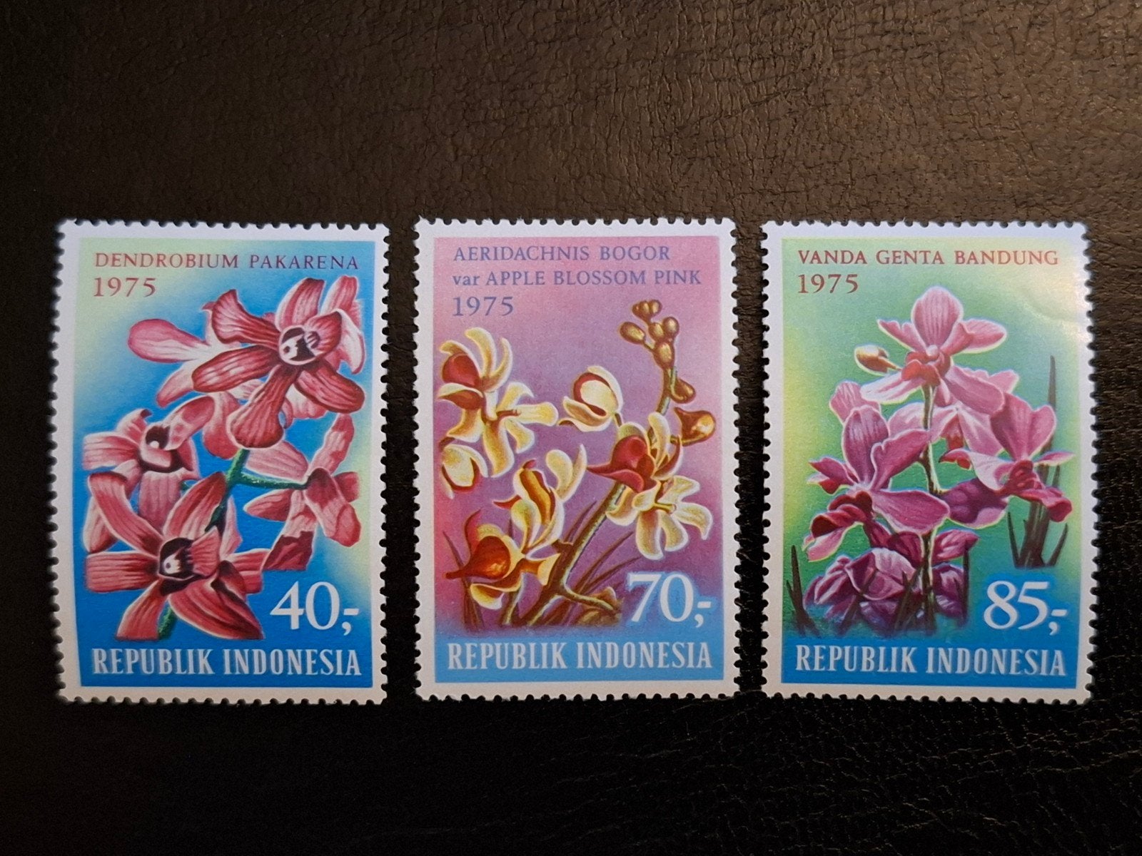 Indonesië 1975 Bloemen Orchideeën, Ophalen of Verzenden, Postfris, Zuidoost-Azië