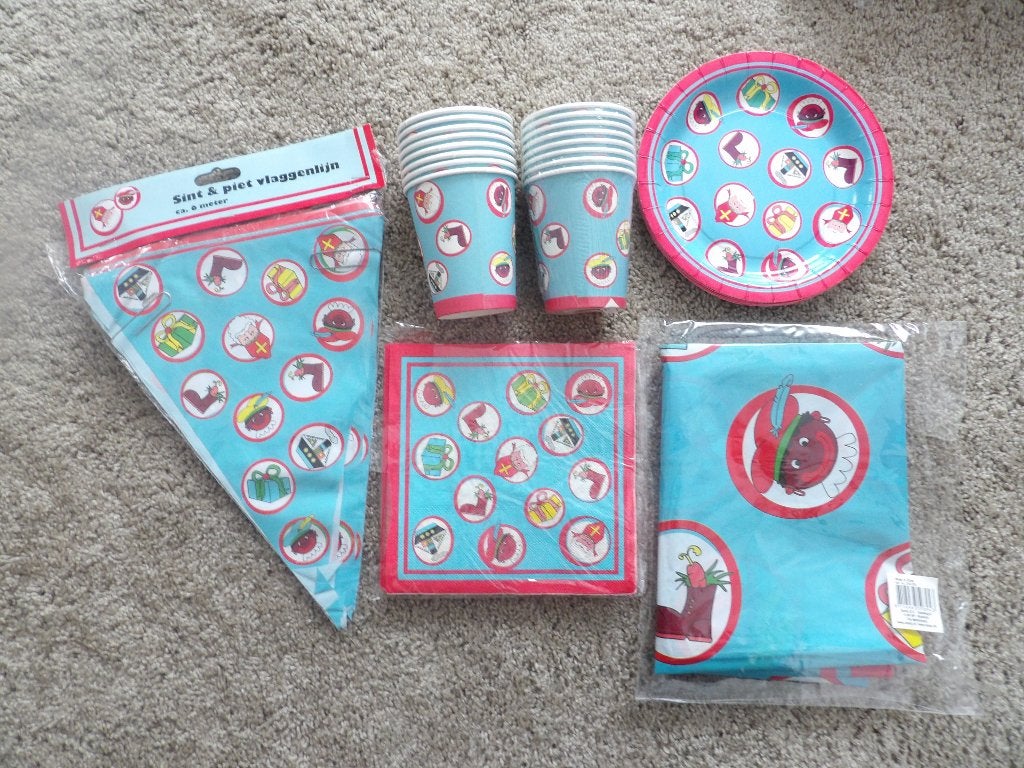 SINTERKLAAS complete set BORDJES,BEKERS, SERVETTEN, SLINGERS, Ophalen of Verzenden, Nieuw