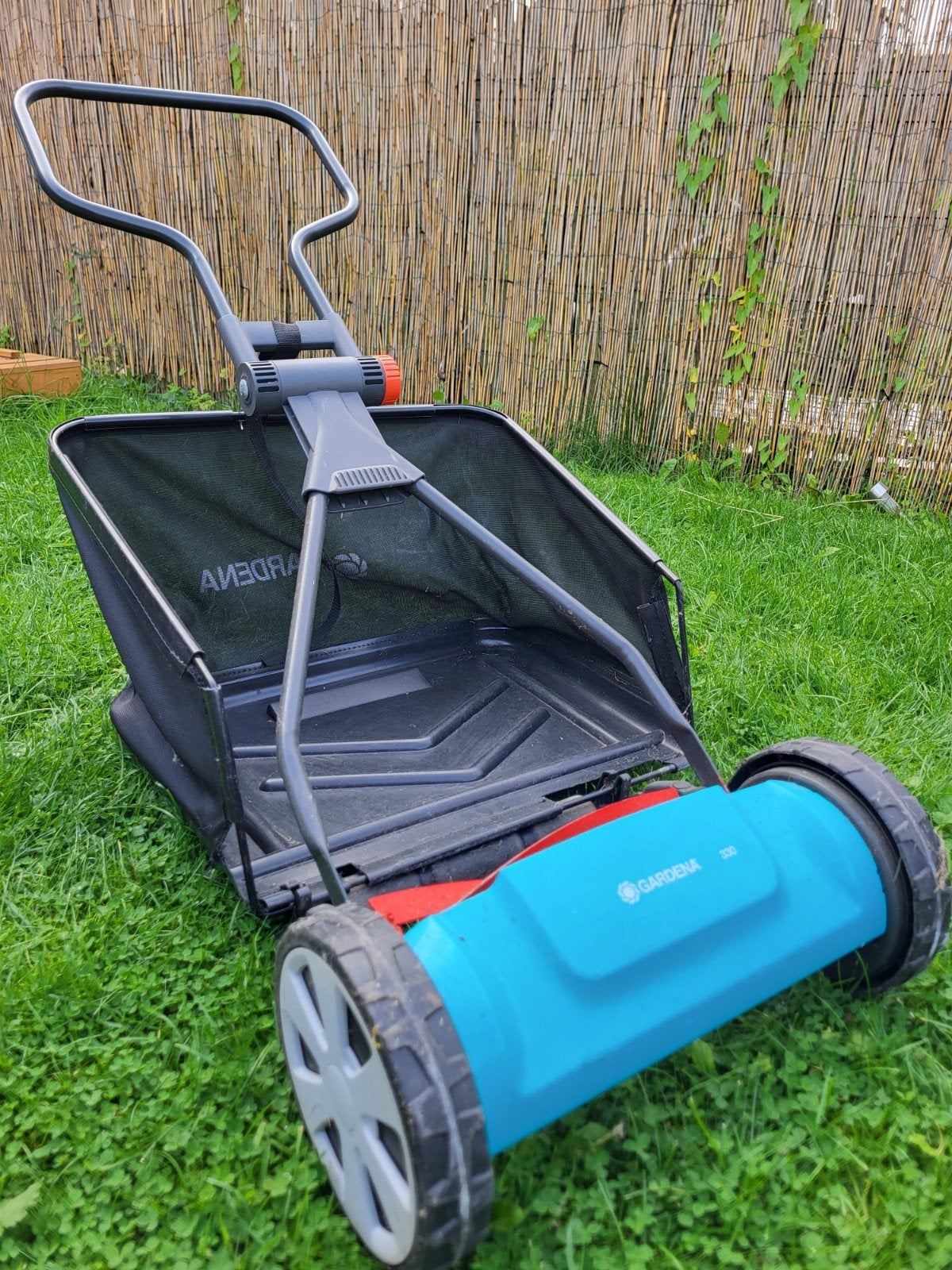 Gardena 330 handgrasmaaier, Ophalen, Gebruikt, Handgrasmaaier, Opvangzak