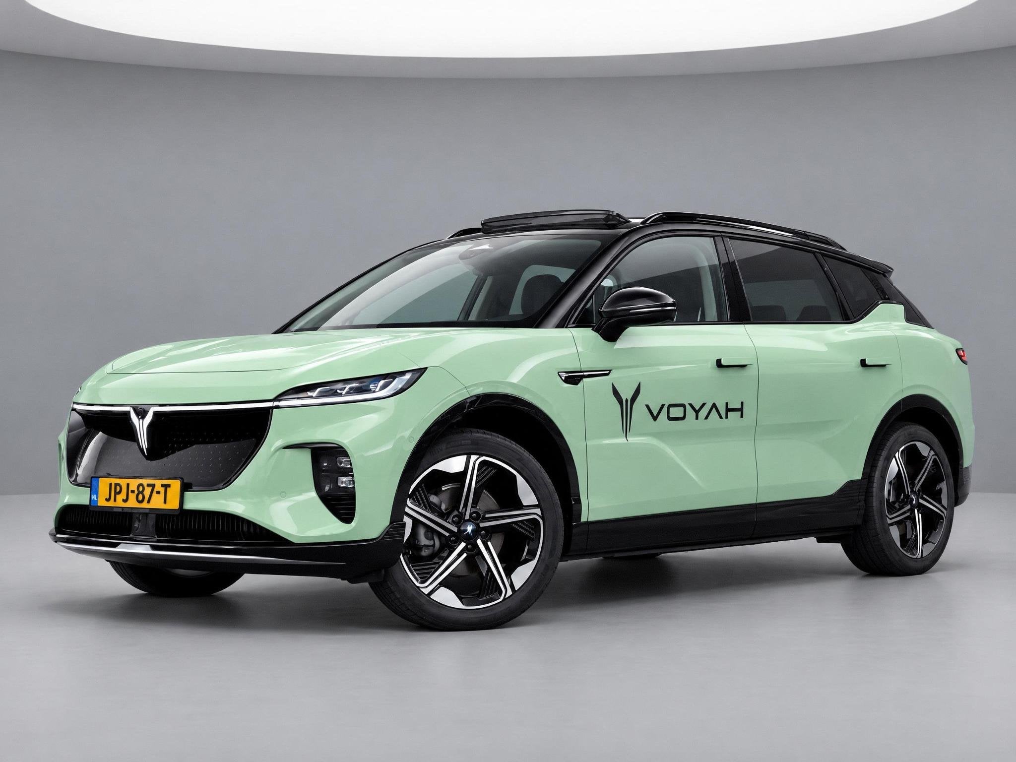 VOYAH Courage Business Edition 80 kWh | Schuifdak | Surface, Auto's, Automaat, Achterwielaandrijving, Zwart, Verwarmde buitenspiegels