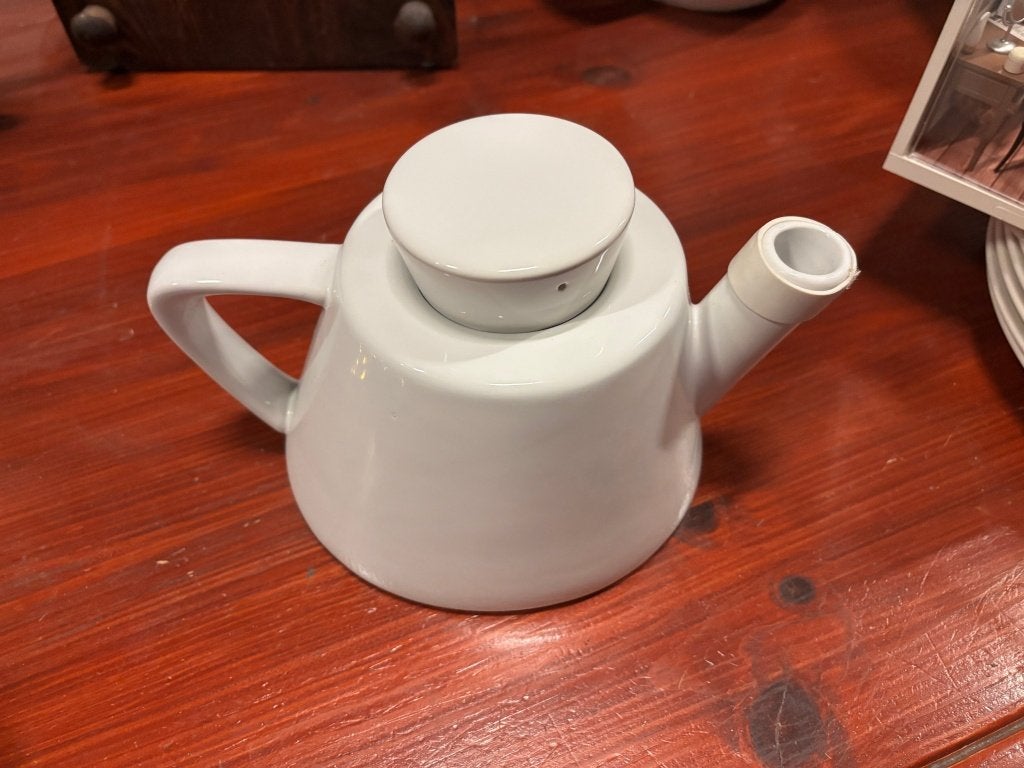 Vintage IKEA theepot wit, conisch VÄRME-model, Gebruikt, Niet bekend (tweedehands product), IKEA (tweedehands product), Keramiek