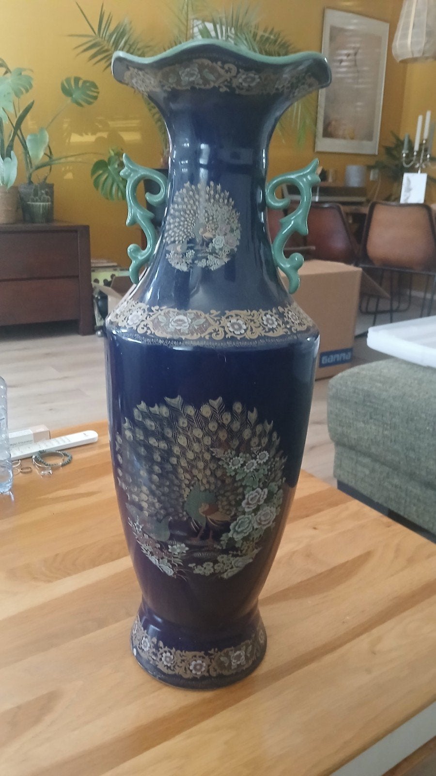 Grote Oosterse Sier Vaas - 60 cm hoog, pauwen decor, Ophalen