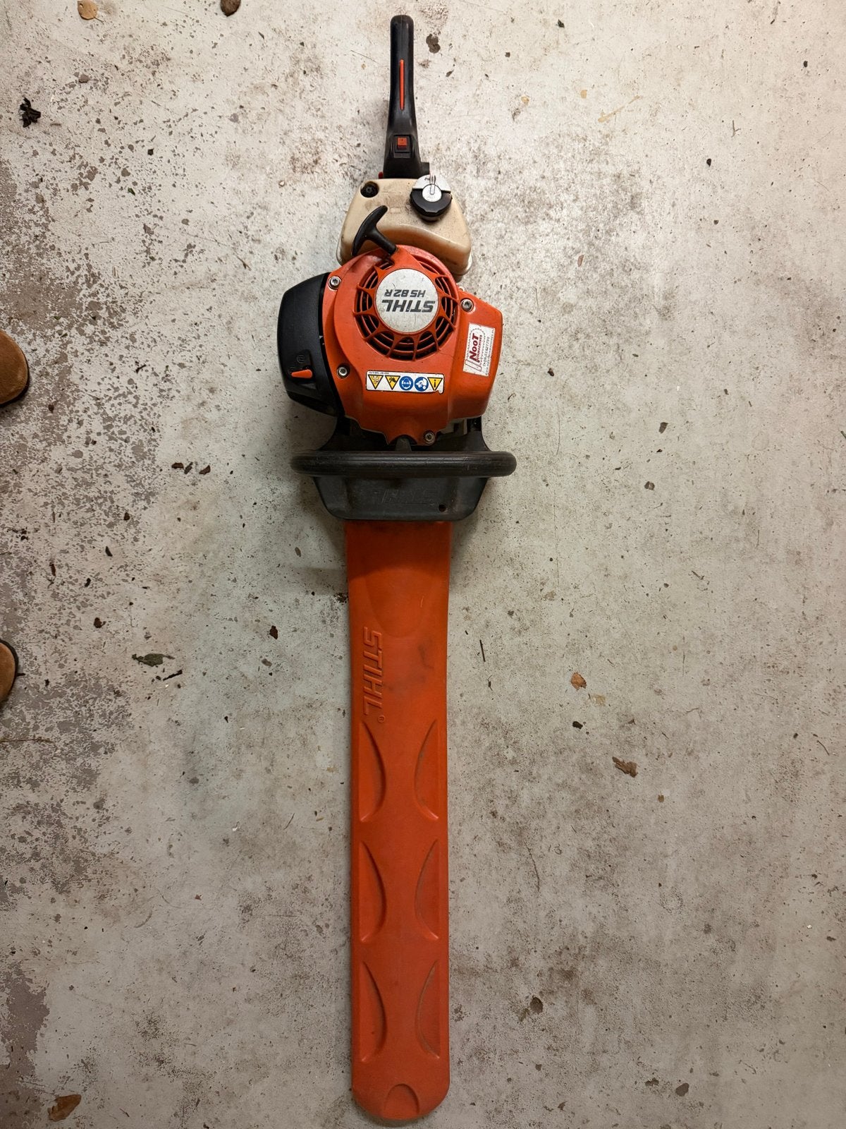Stihl HS 82 R Heggenschaar - Werkt perfect na slijpen, Ophalen of Verzenden, Gebruikt, Benzine