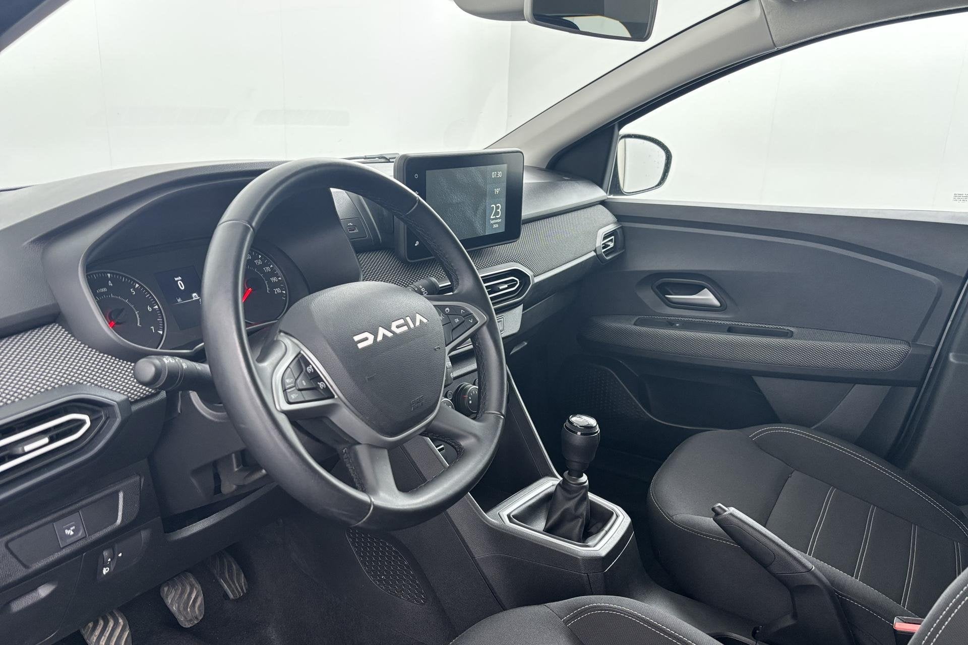 Dacia Jogger 1.0 TCe 110 Expression 7p. Praktisch en betaalb, Auto's, Voorwielaandrijving, Stof, Gebruikt, Euro 6