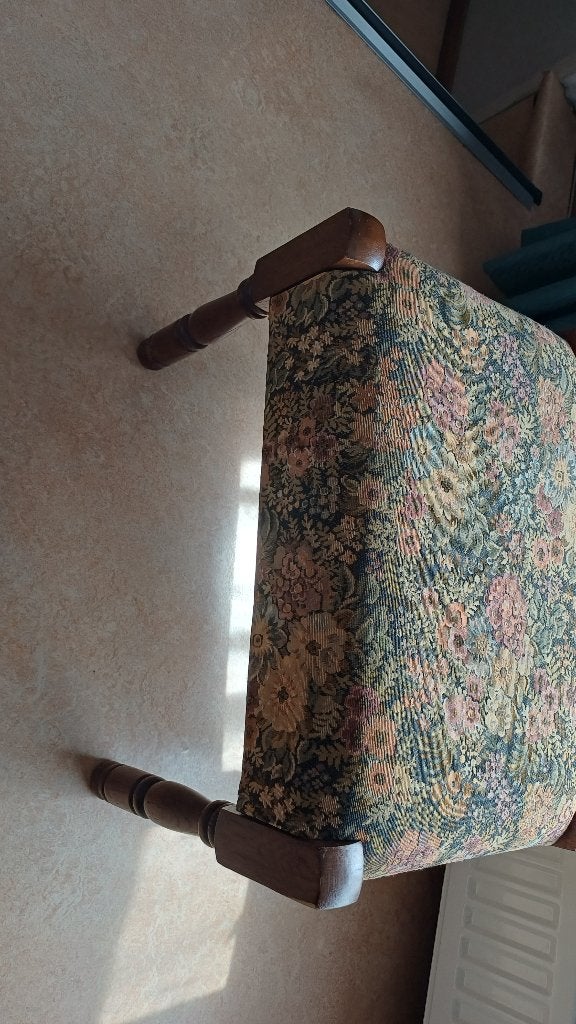 Voetenbankje, Minder dan 50 cm, 50 tot 75 cm, Ophalen of Verzenden, Zo goed als nieuw