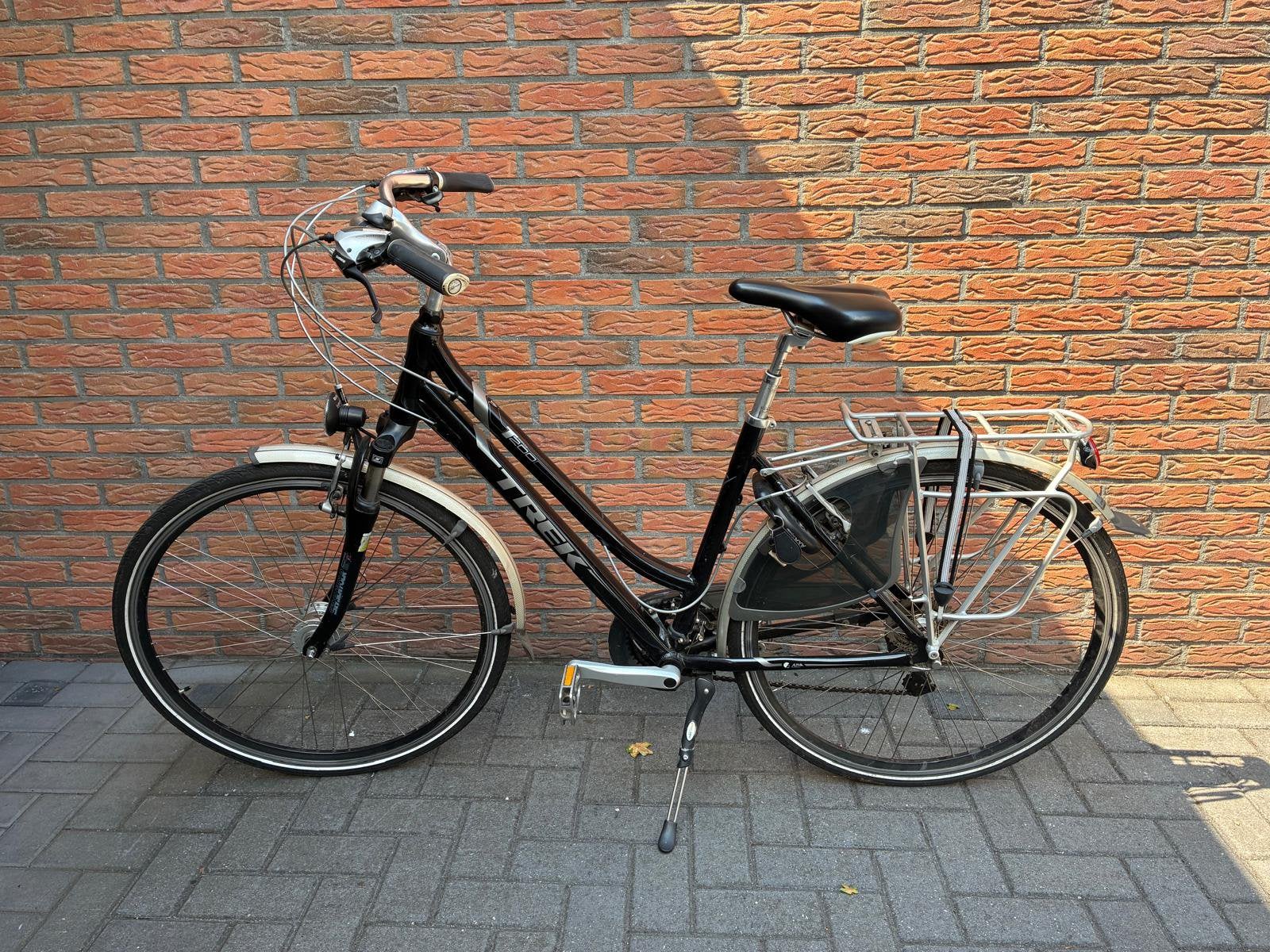 Trek dames fiets T200, Fietsen en Brommers, Fietsen | Dames | Damesfietsen, Ophalen, Zo goed als nieuw, Overige merken
