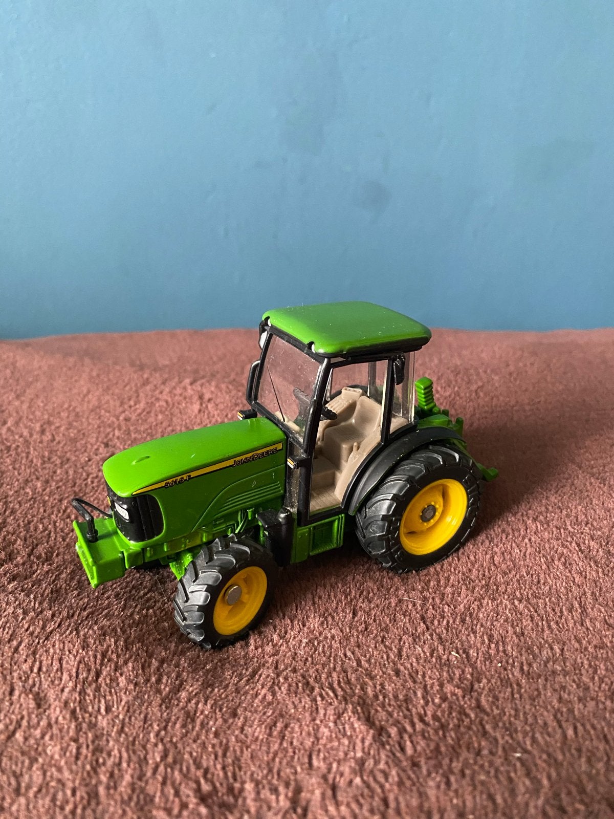 John Deere Tractor smalspoortrekker 5615 F, Ophalen of Verzenden, Zo goed als nieuw