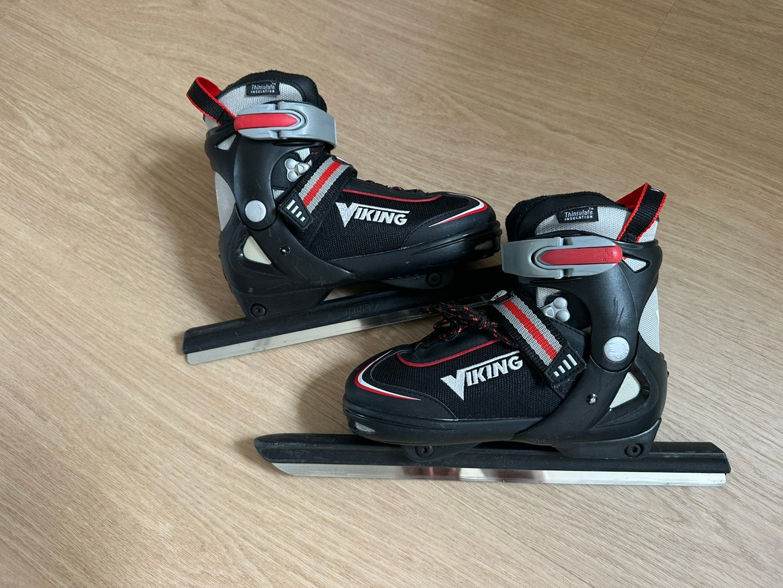 Viking Multi Verstelbare schaatsen / combinoren maat 32 / 35, Sport en Fitness, Schaatsen, Ophalen of Verzenden, Zo goed als nieuw