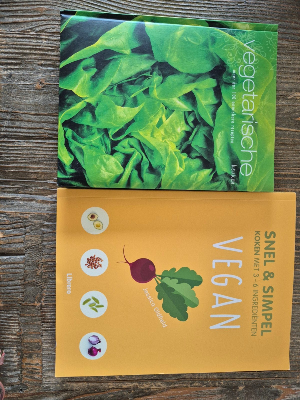 Vegetarische & Vegan Kookboeken - Snel & Simpel Recepten, Hoofdgerechten, Gezond koken, Ophalen of Verzenden, Zo goed als nieuw