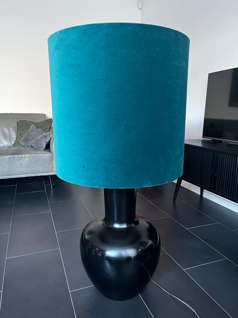 Grote Pols Potten lamp met zwarte voet en velvet kap, Ophalen, Gebruikt, Overige materialen, 75 cm of meer
