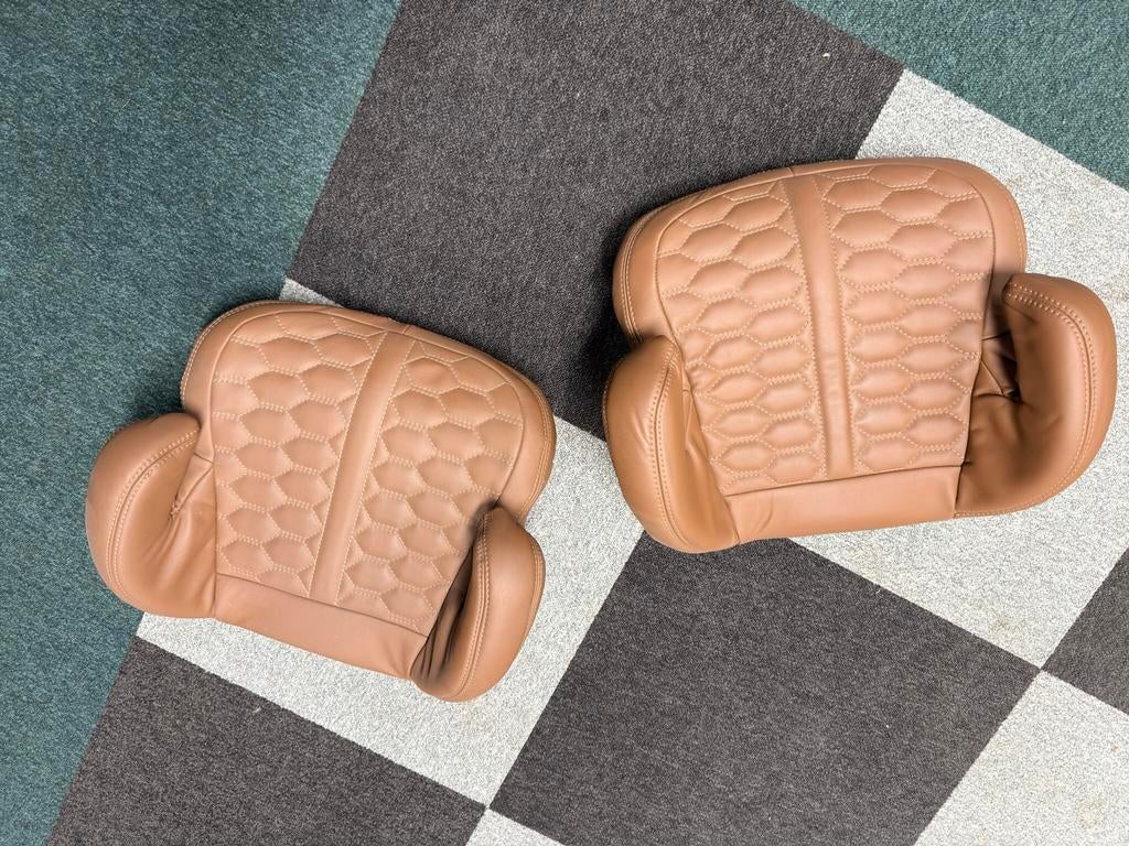 Twee cognac met leer bekleed (custom made), Auto-onderdelen, Interieur en Bekleding, Ophalen of Verzenden, Nieuw