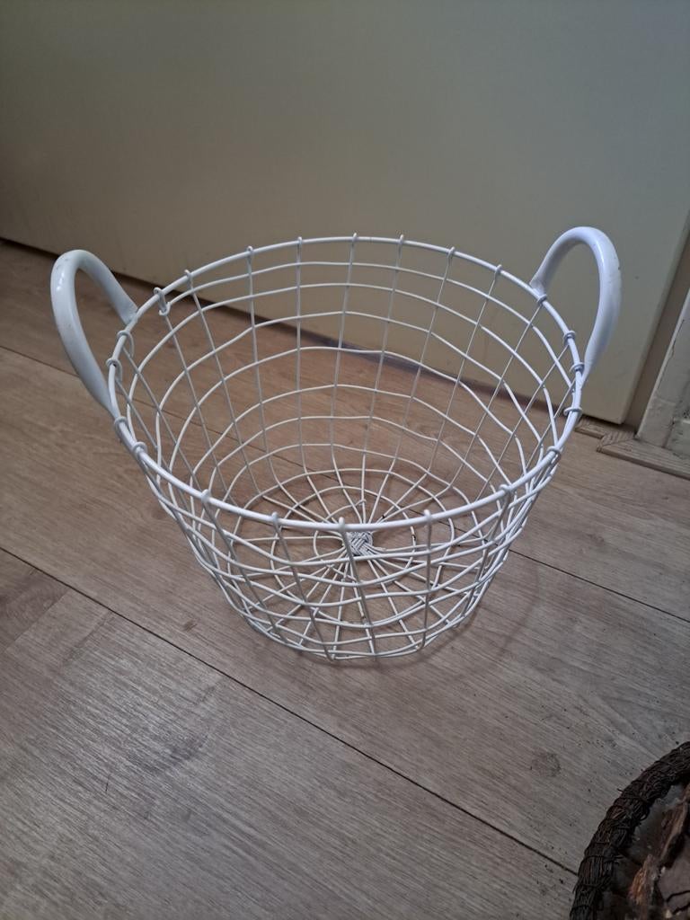 Mooie draadmand nieuw, Huis en Inrichting, Woonaccessoires | Schalen en Manden, Ophalen, Nieuw