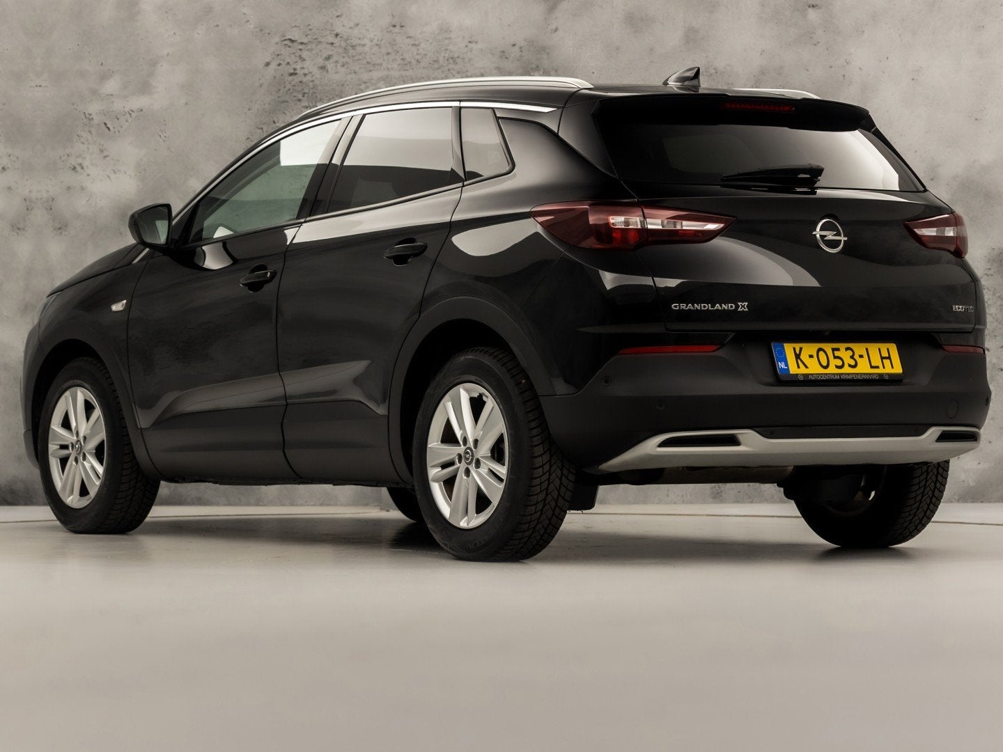 Opel Grandland X 1.2 Turbo Sport (APPLE CARPLAY, GROOT NAVI,, Voorwielaandrijving, 12 maanden, Gebruikt, 1199 cc