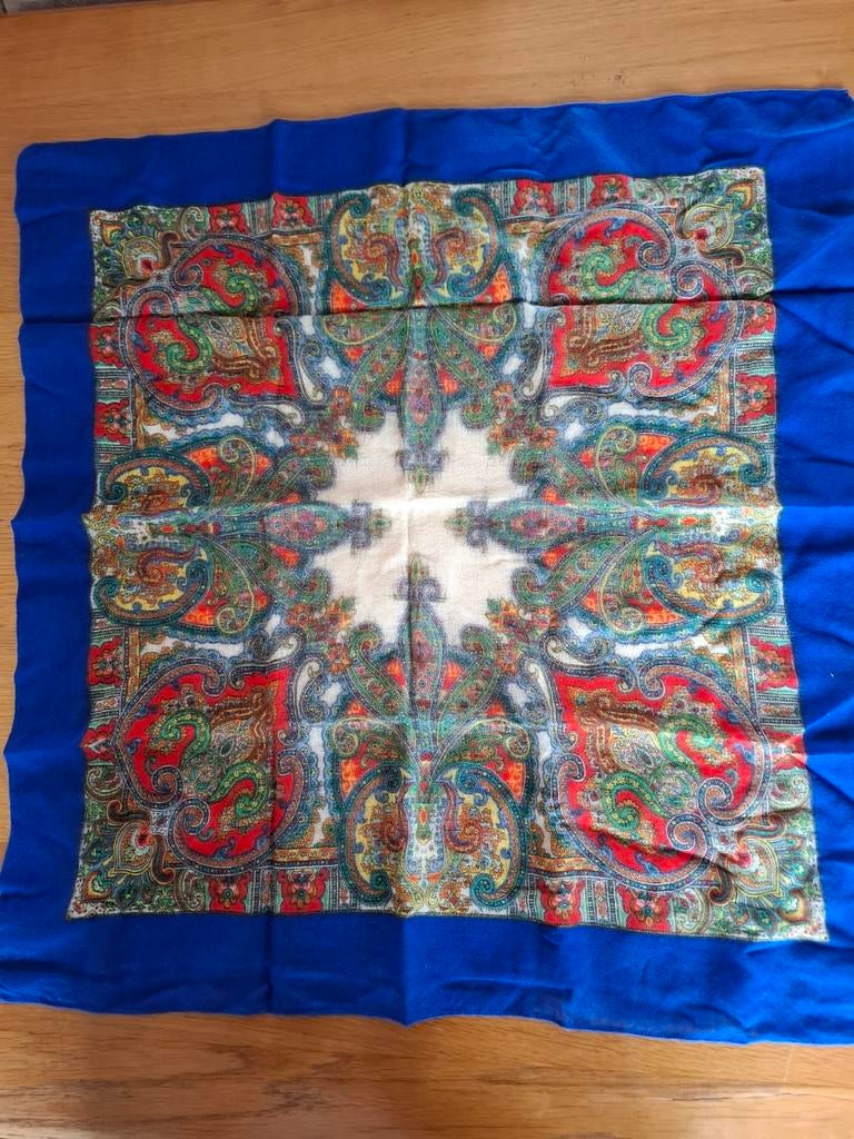 Vintage wollen sjaal met paisley en bloemenprint, Ophalen of Verzenden, Gedragen, Sjaal