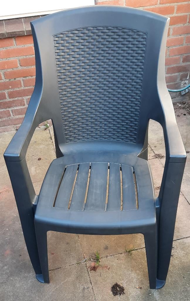 4 tuinstoelen, Ophalen, Zo goed als nieuw, Kunststof, Stapelbaar