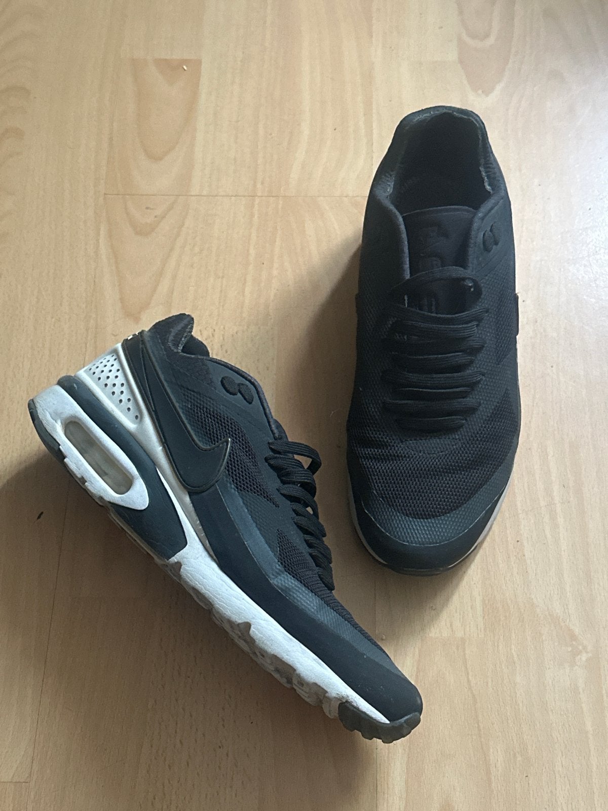 Nike Air Max classics zwart Maat 43, Kleding | Dames, Schoenen, Ophalen of Verzenden, Gedragen, Zwart, Sneakers of Gympen