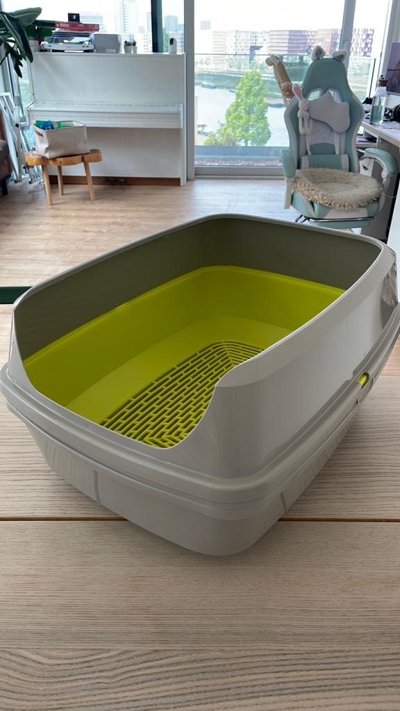 Cat litter box, Ophalen, Zo goed als nieuw