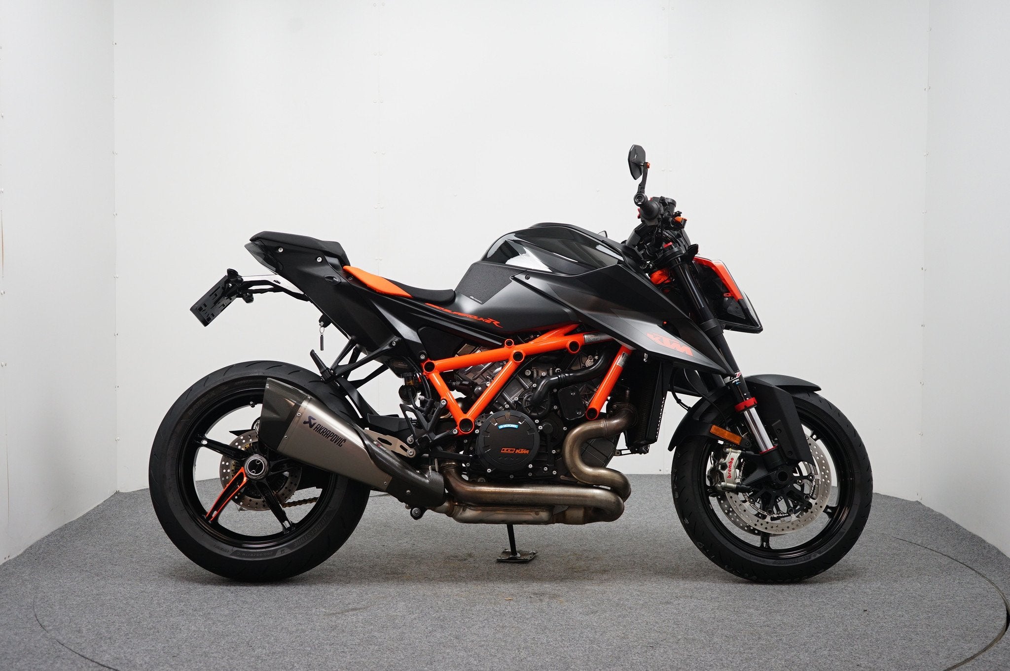 KTM 1290 SUPER DUKE R GERESERVEERD RS (bj 2021), Motoren, Bedrijf, 1301 cc, Meer dan 35 kW, Naked bike