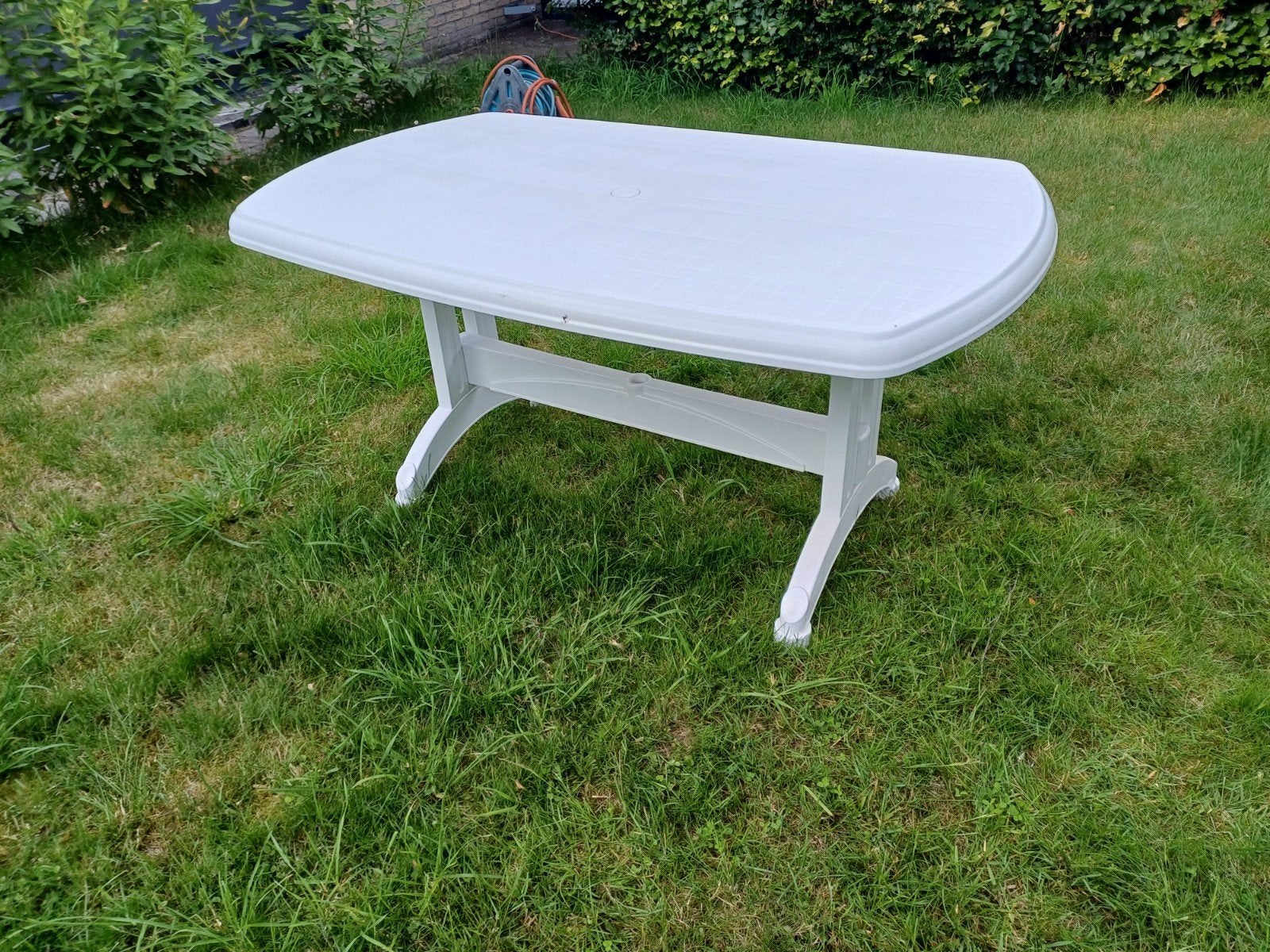 Zgan Demontabele tuintafel, afmetingen zie foto's, Ophalen, Zo goed als nieuw, Rechthoekig, Kunststof