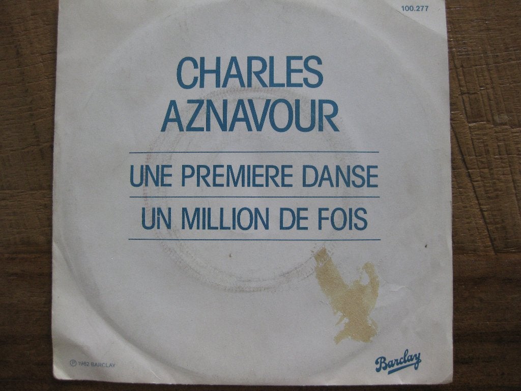 Vinyl single  Charles Aznavour   "Une premiere danse", Ophalen of Verzenden, Gebruikt, Pop