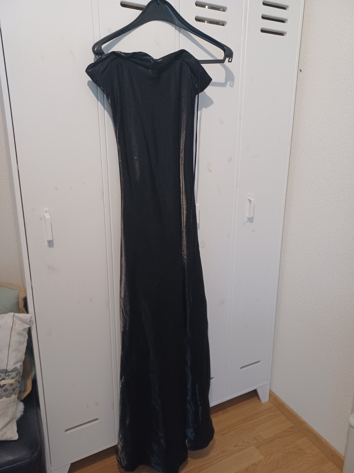 Zwarte Glanzende Galajurk/Avondjurk XS (Maat 34/36), Galajurk, Zwart, Ophalen of Verzenden, Zo goed als nieuw
