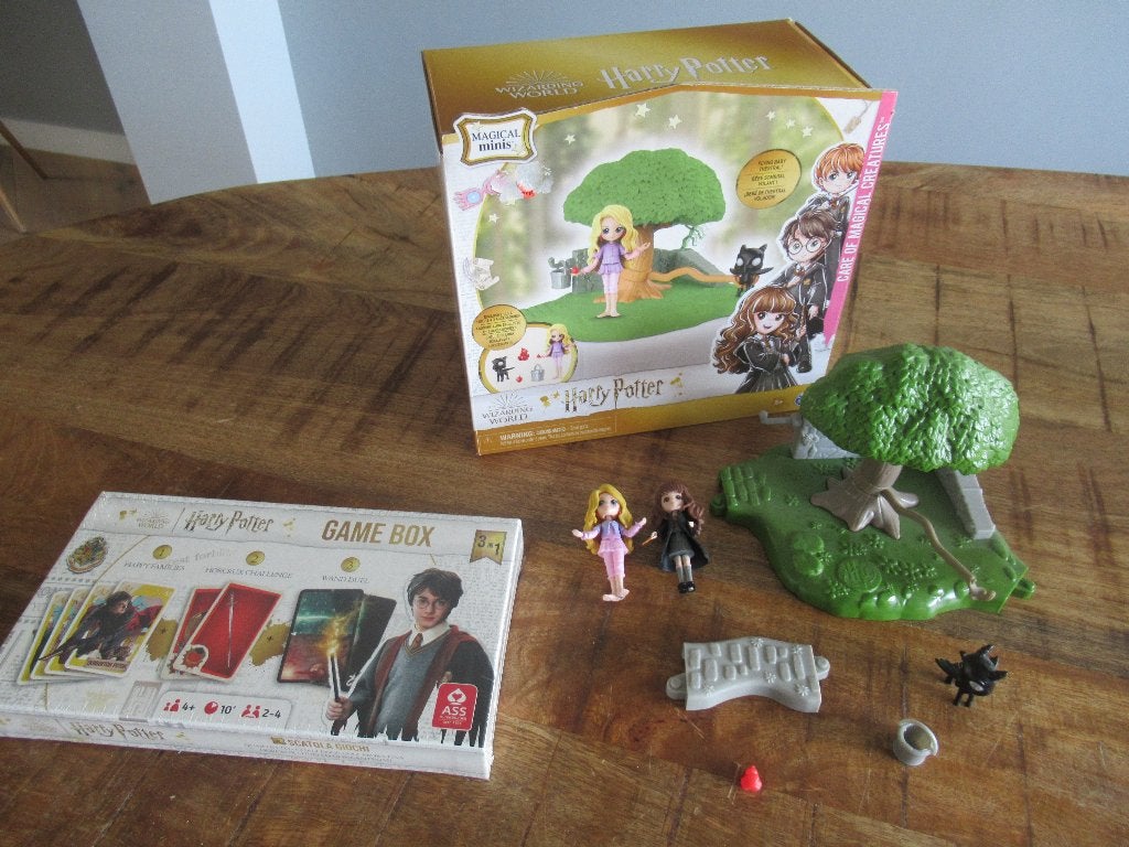 Nieuw Harry Potter Game Box 3 in 1 + Wizzard World Thestral, Ophalen of Verzenden, Nieuw