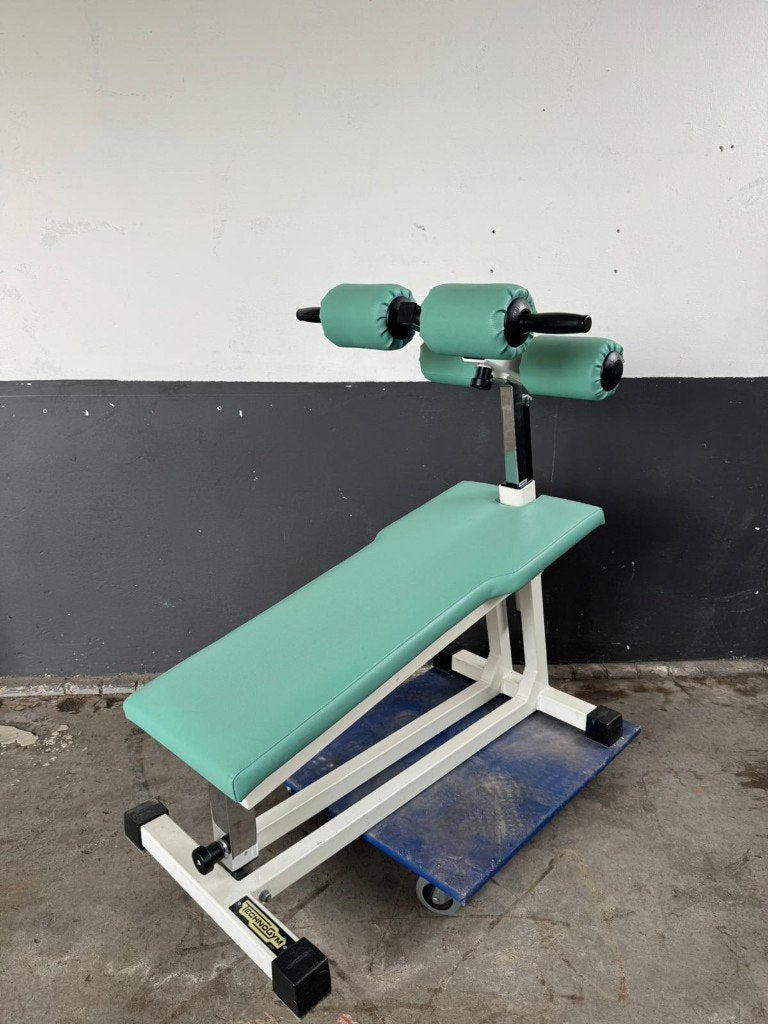 Technogym Adjustable Ab Crunch Bench, Sport en Fitness, Fitnessmaterialen, Zo goed als nieuw, Fitnessbank, Buik, Ophalen